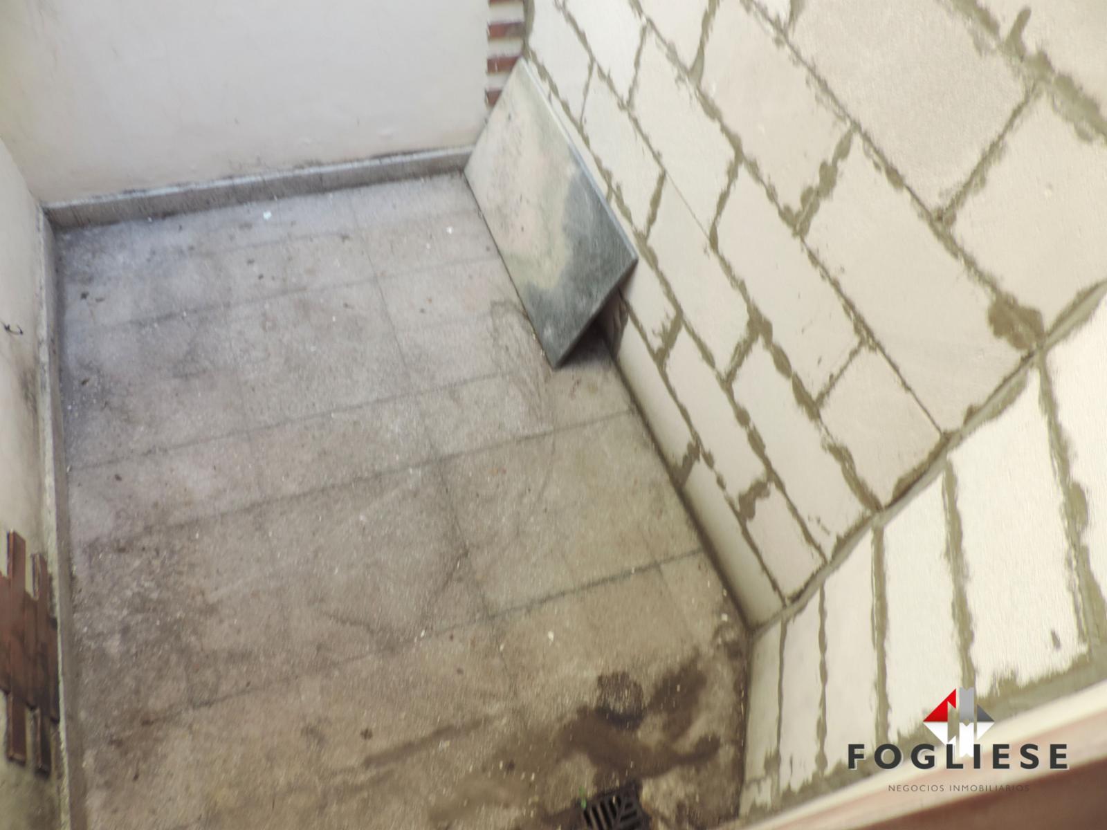 Departamento 2 Ambientes con Dos Patios a Refaccionar — foto 3