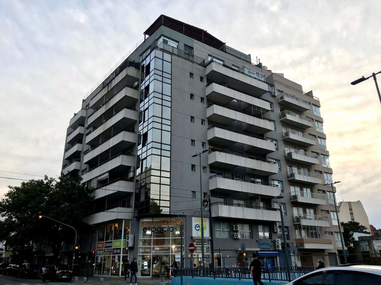 Excelente Depto 3 Amb con Balcón Al Frente