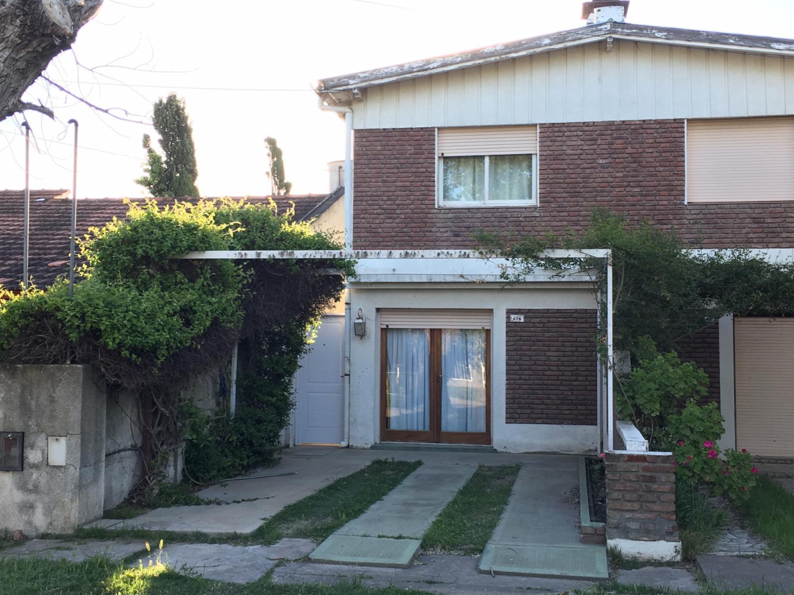 Duplex de 2 dormitorios y 2 baños a 4 cuadras del mar y 5 de la peatonal
