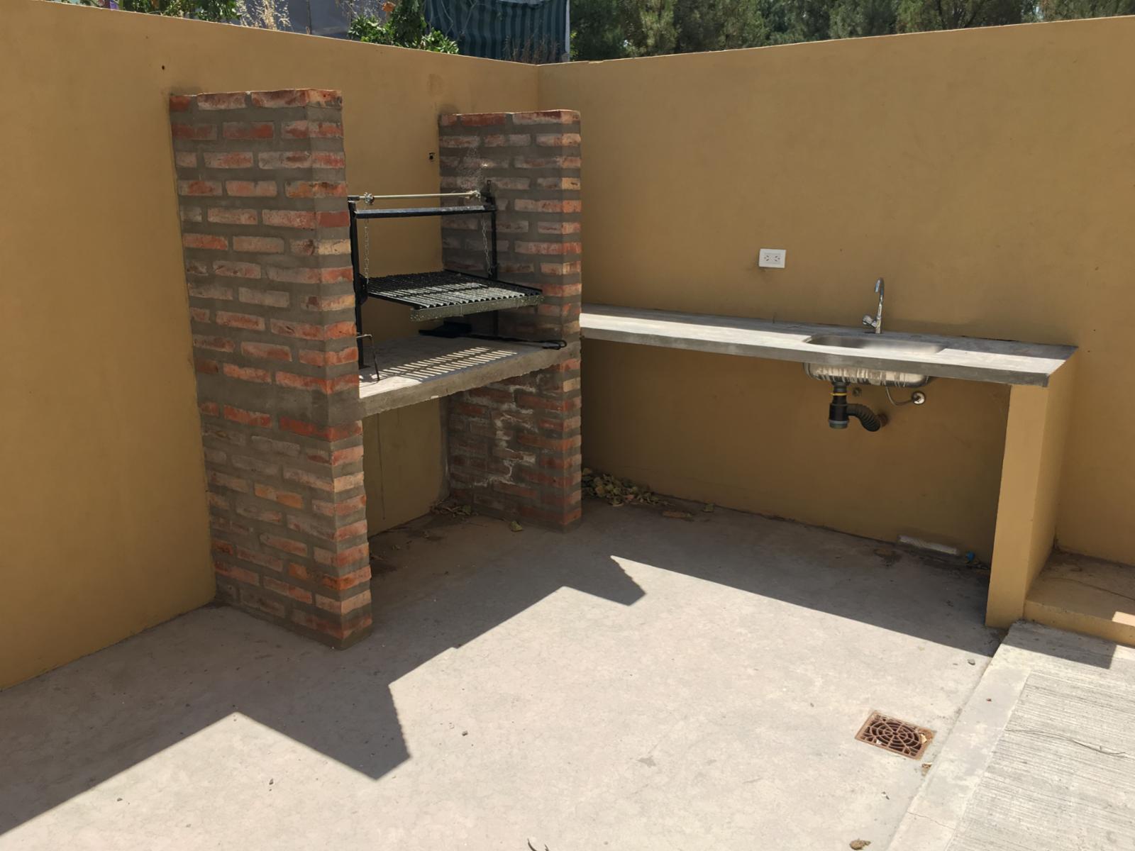 Duplex a estrenar de 2 dormitorios a 2 cuadras del mar y 18 de la peatonal, en zona arbolada, ideal para relajarse en un entorno natural. — foto 10