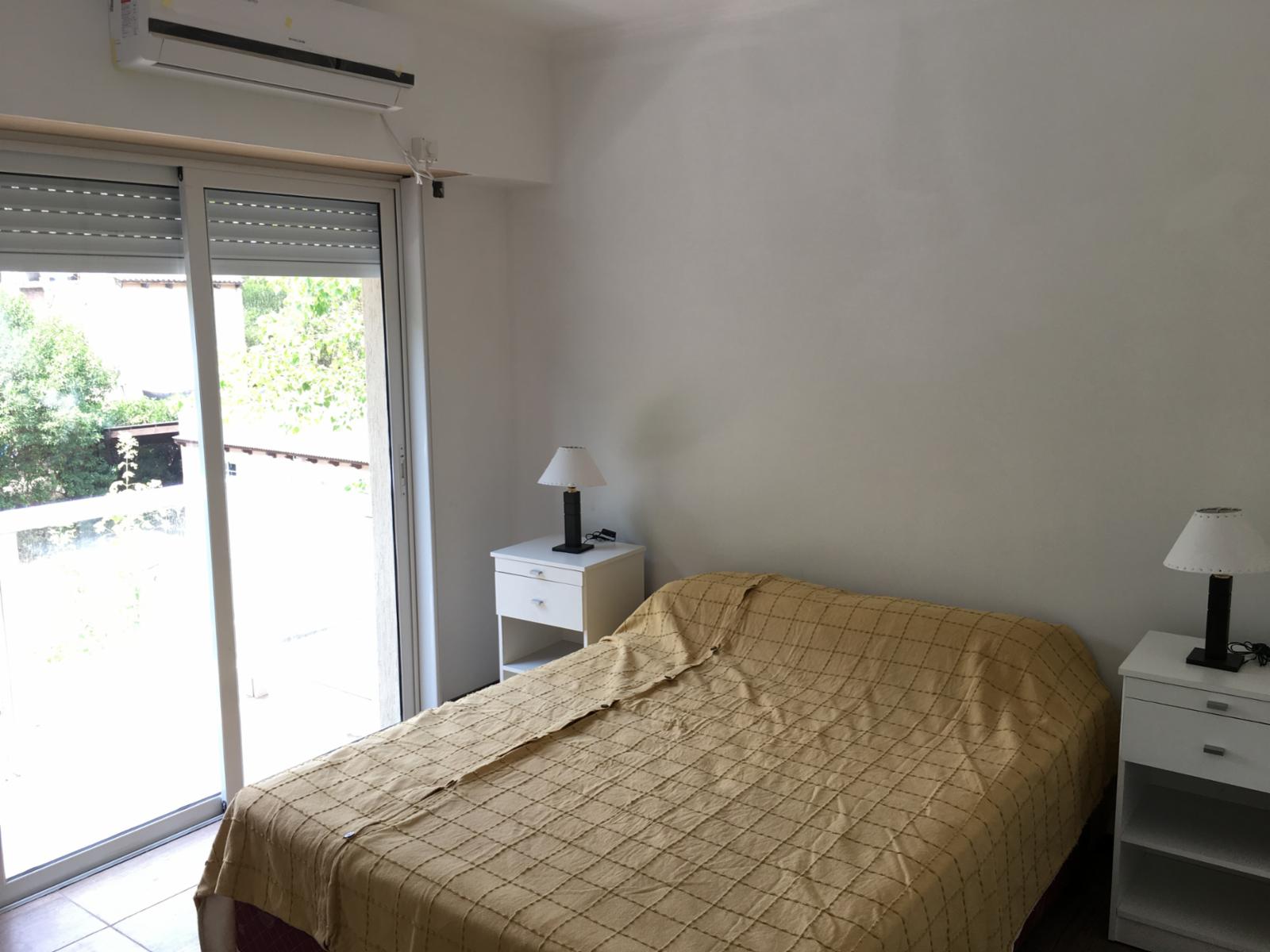 Duplex a estrenar de 2 dormitorios a 2 cuadras del mar y 18 de la peatonal, en zona arbolada, ideal para relajarse en un entorno natural. — foto 12