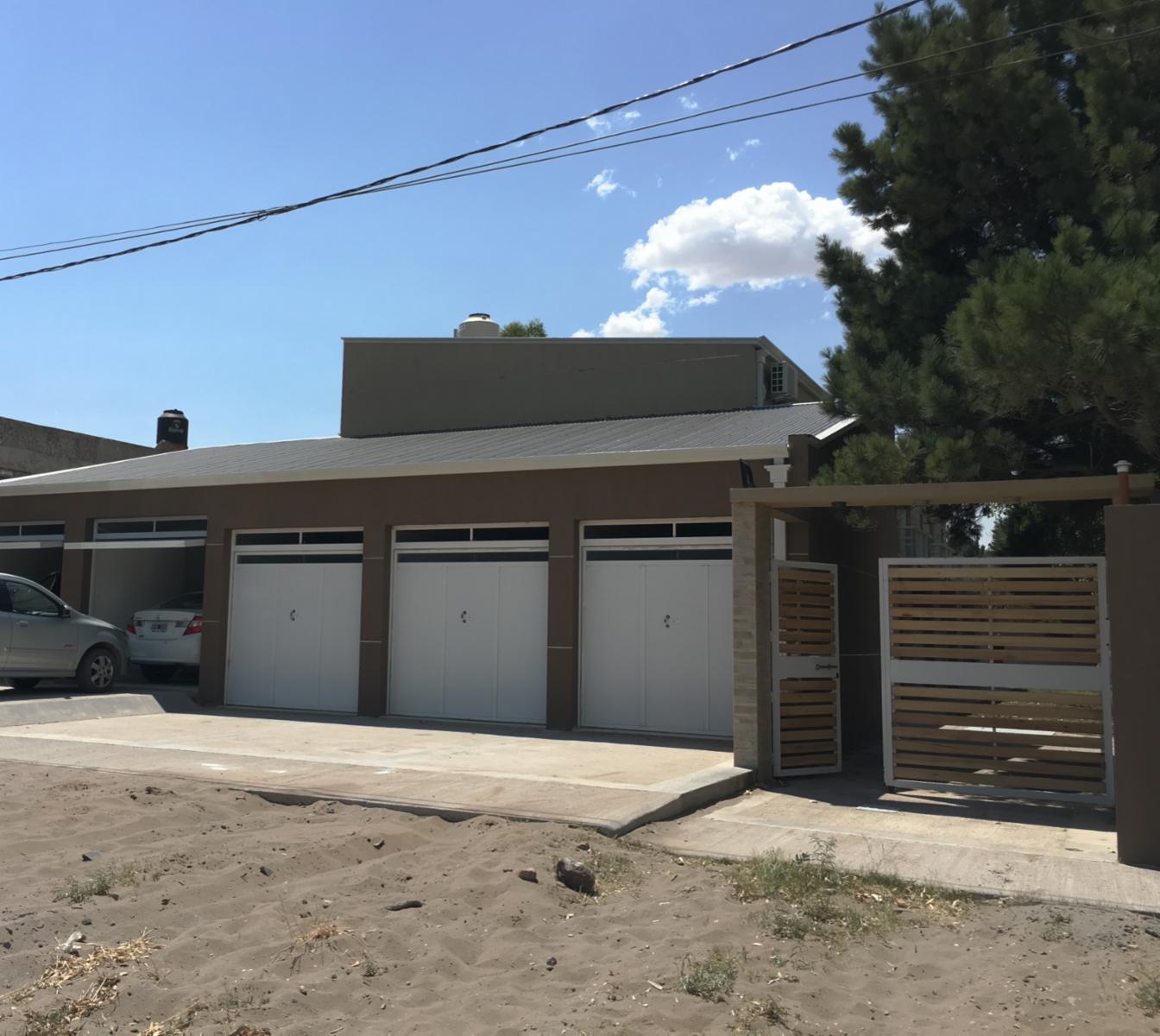 Excelente duplex a estrenar de 2 dormitorios y dos baños en Monte Hermoso