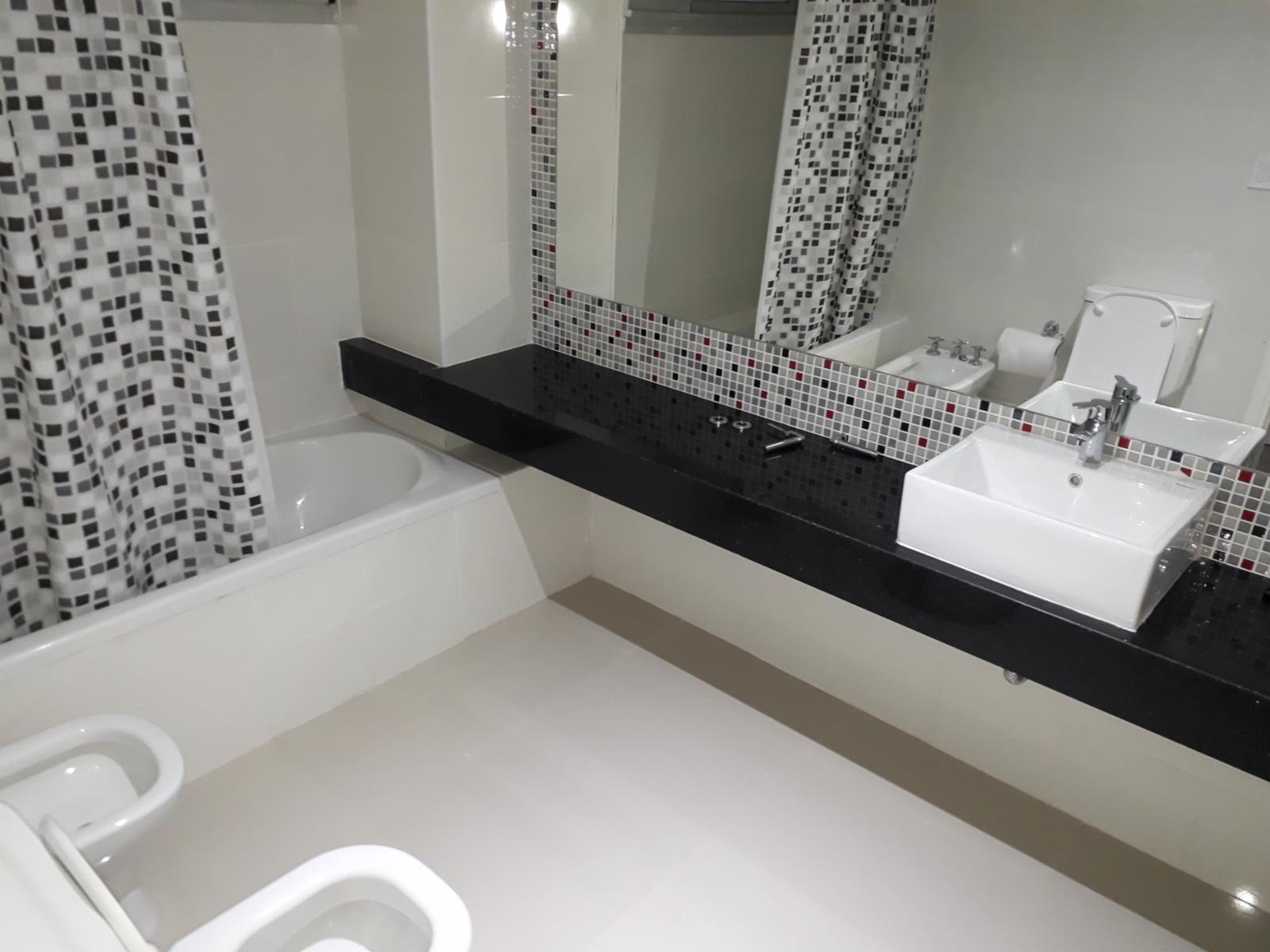 Hermoso Semipiso frente al mar de 3 d y 3 baños, en Aldea del este, Monte Hermoso — foto 5