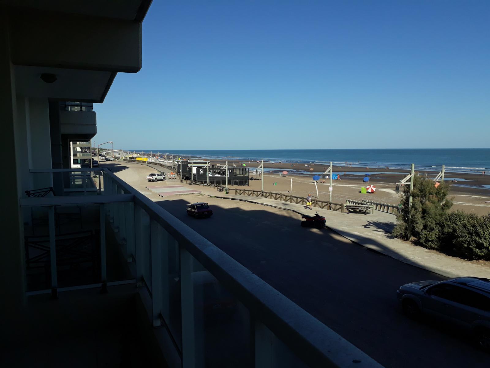 Hermoso Dpto. Frente al mar — foto 12