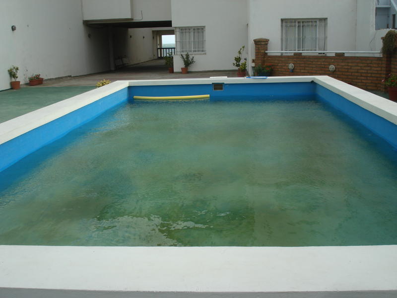 HERMOSO DEPARTAMENTO FRENTE AL MAR A DOS CUADRAS DE LA PEATONAL EN MONTE HERMOSO — foto 15