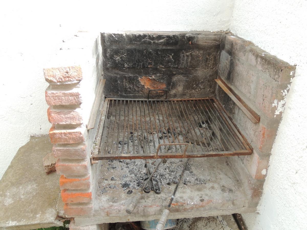 DEPARTAMENTO EN PLANTA BAJA A UNA CUADRA DEL MAR Y DOS DE LA PEATONAL EN MONTE HERMOSO — foto 13