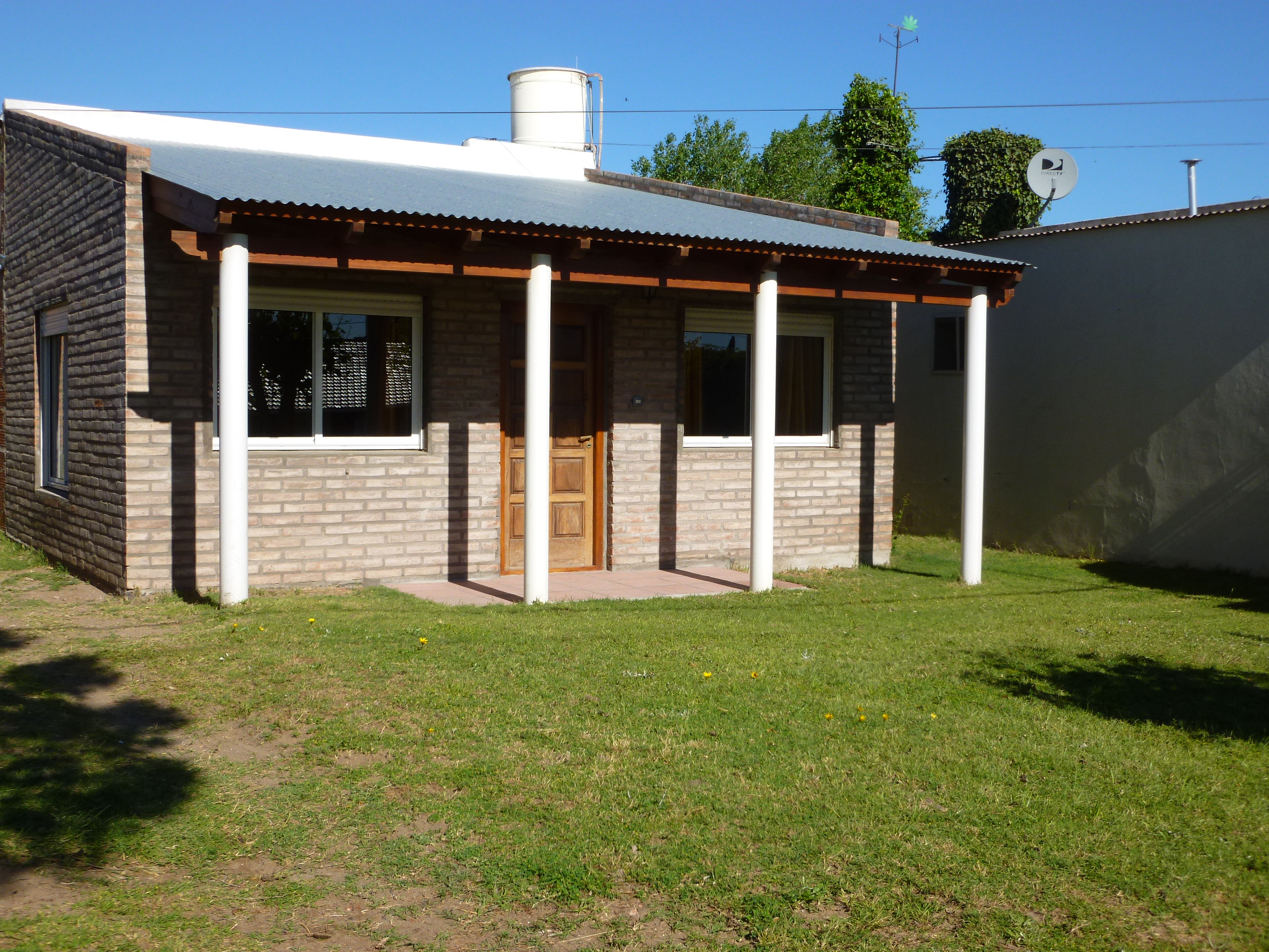 Casa a 6 cuadras del mar y a 12 cuadras de la peatonal, en Monte Hermoso