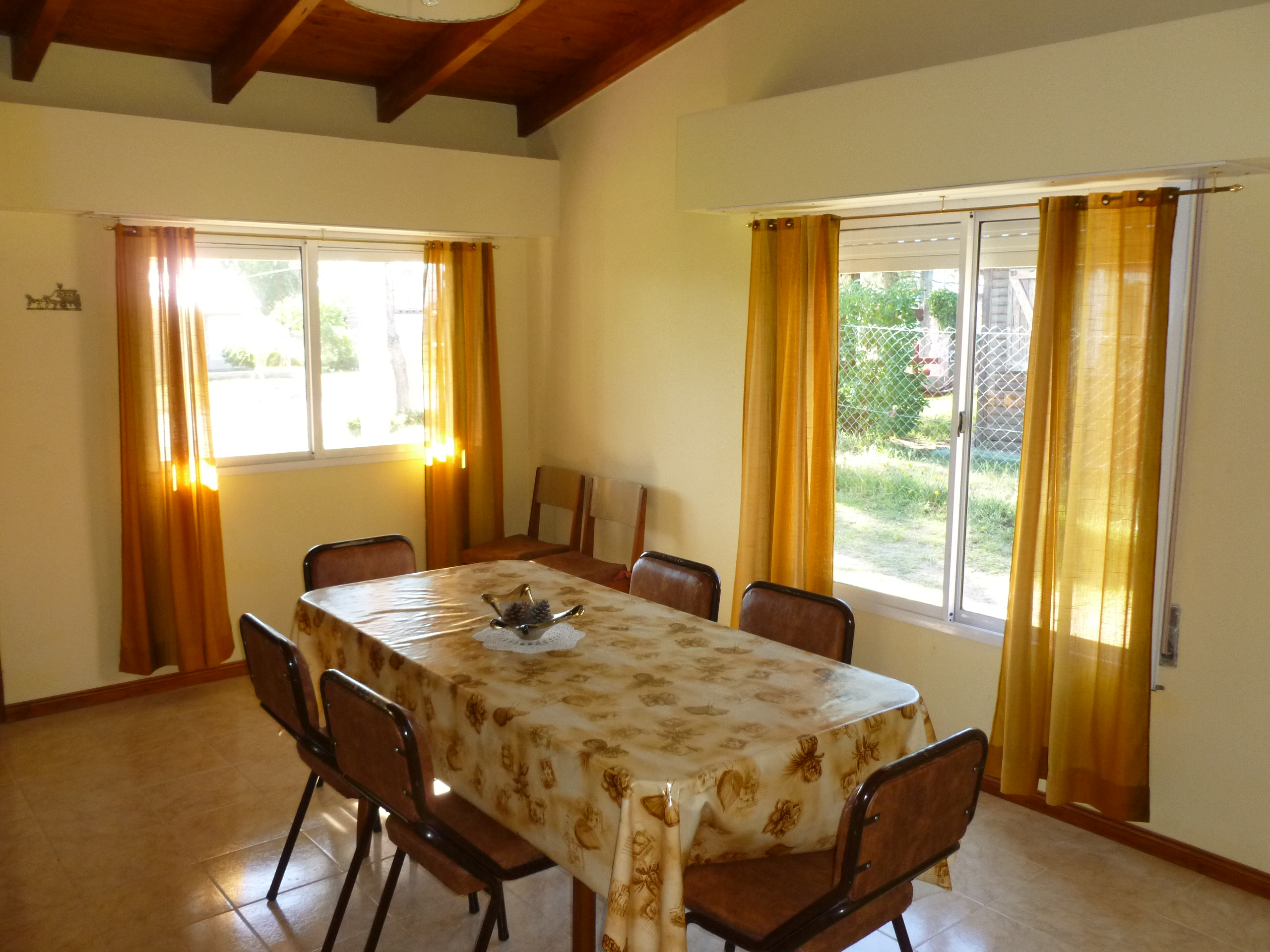 Casa a 6 cuadras del mar y a 12 cuadras de la peatonal, en Monte Hermoso — foto 4