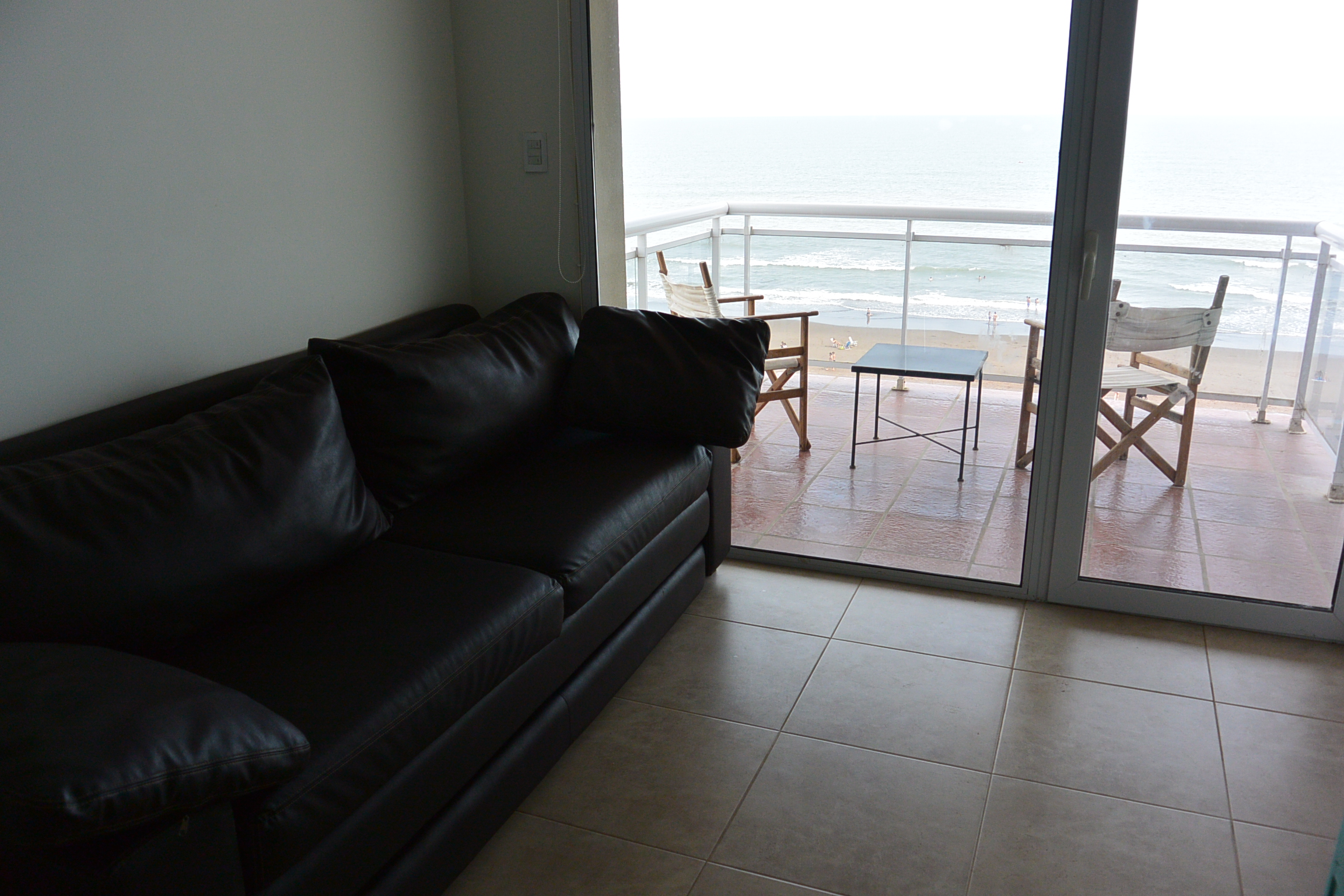 Excelente departamento de 1 dormitorio Frente al mar, en Monte Hermoso. Propiedad muy completa y con una espectacular vista al mar — foto 3