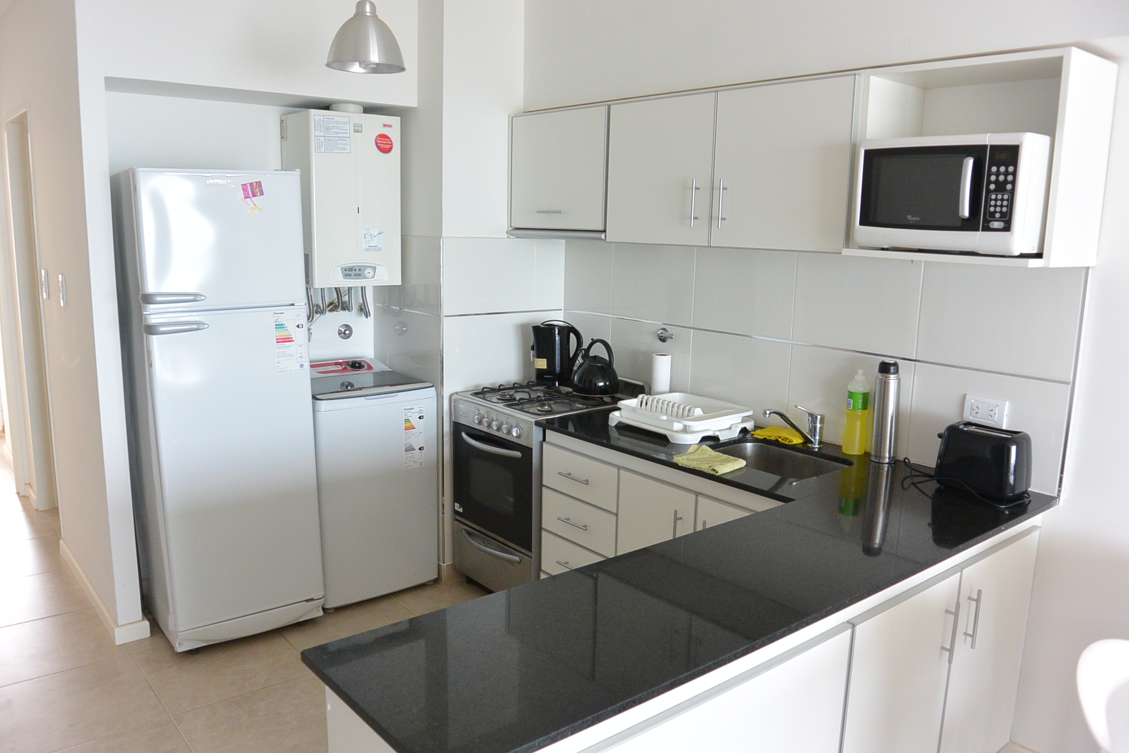 Excelente departamento de 1 dormitorio Frente al mar, en Monte Hermoso. Propiedad muy completa y con una espectacular vista al mar — foto 7