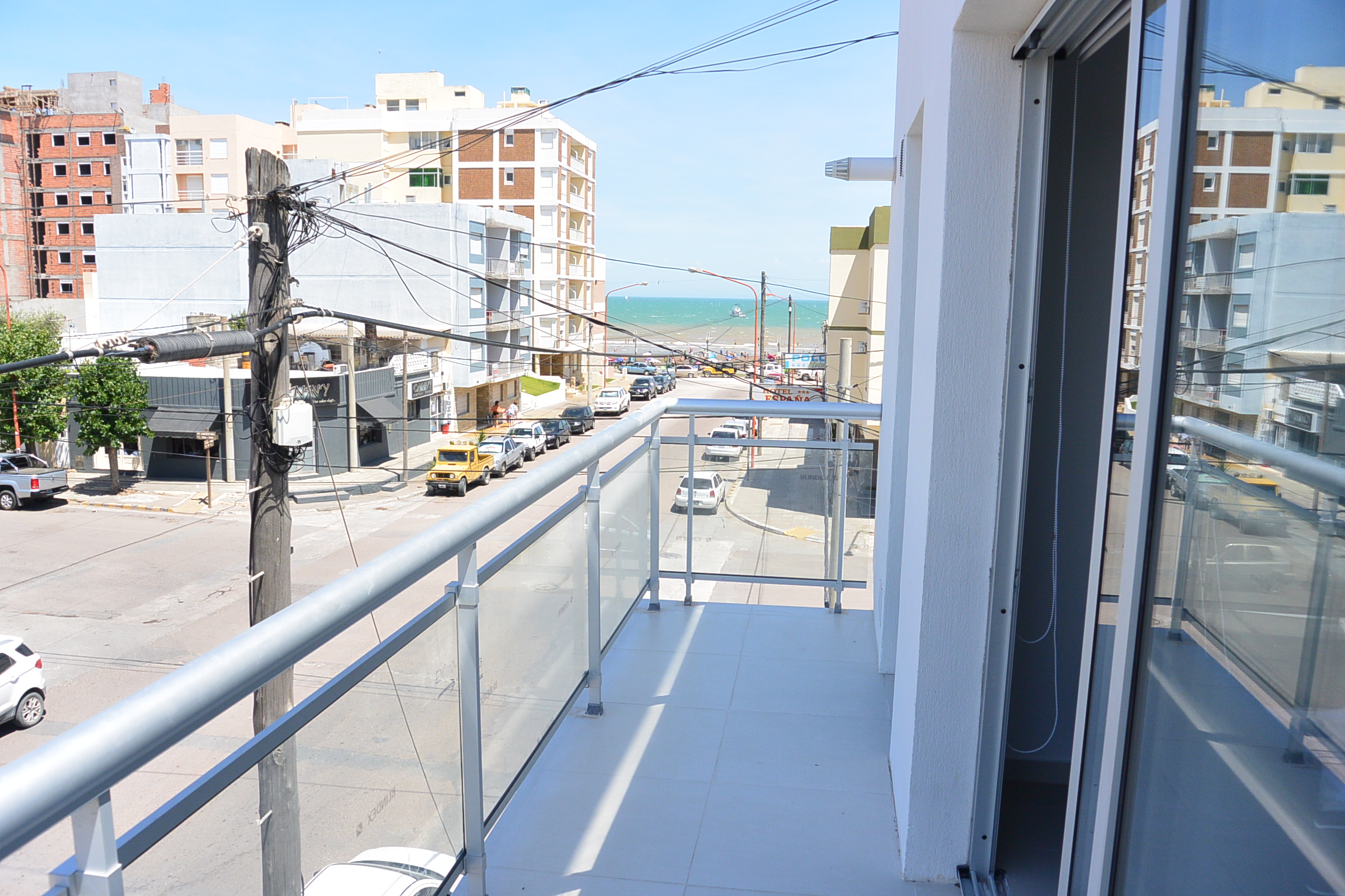 Unico Apart de Lujo en Monte Hermoso, a 1 cuadra del mar y dos de la peatonal — foto 2