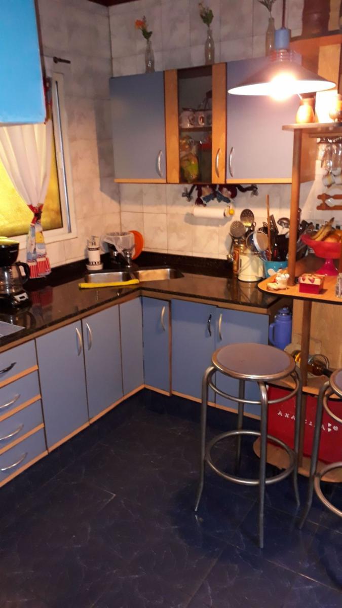 PH de cuatro ambientes en venta