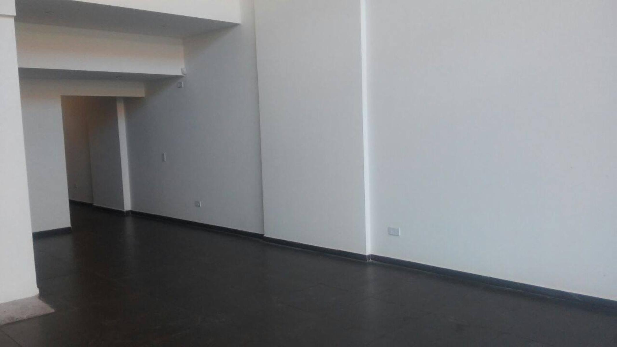 Local comercial en venta — foto 4