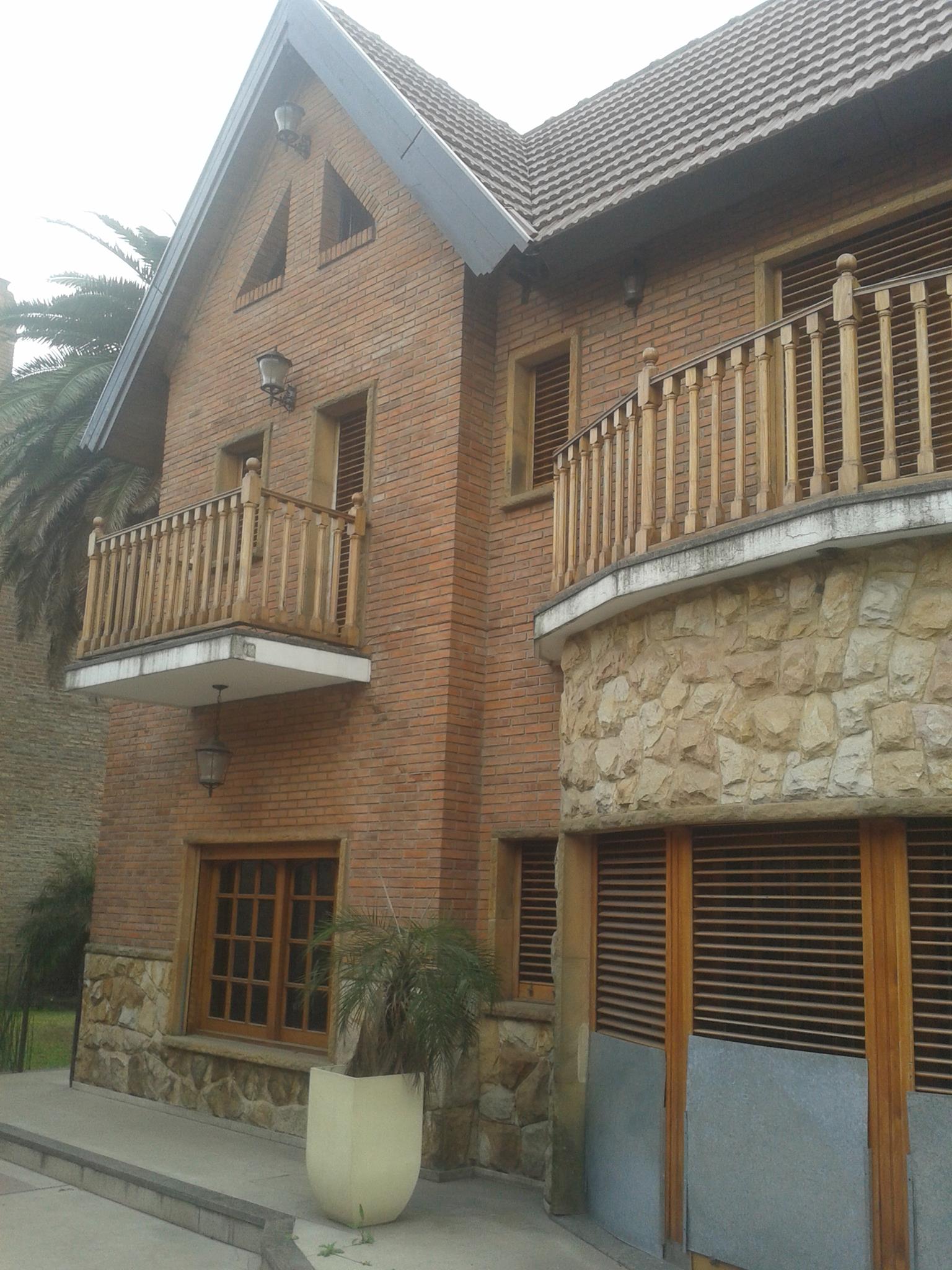 Excelente chalet en alquiler o venta