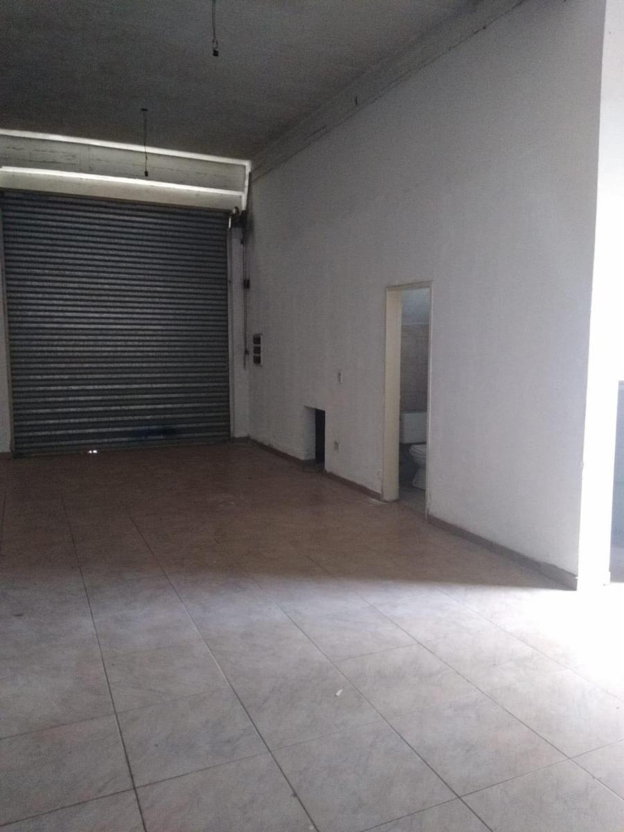 alquiler local en Pilar - 9