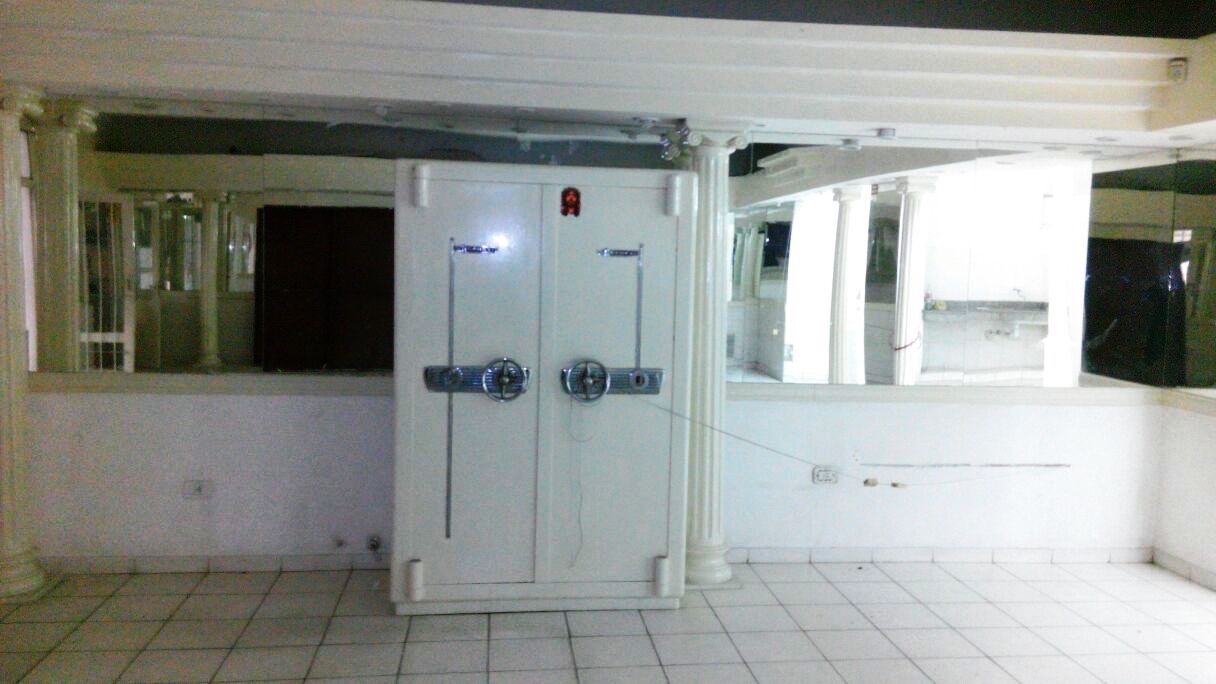 GRAN LOCAL CÉNTRICO EN VENTA - 5
