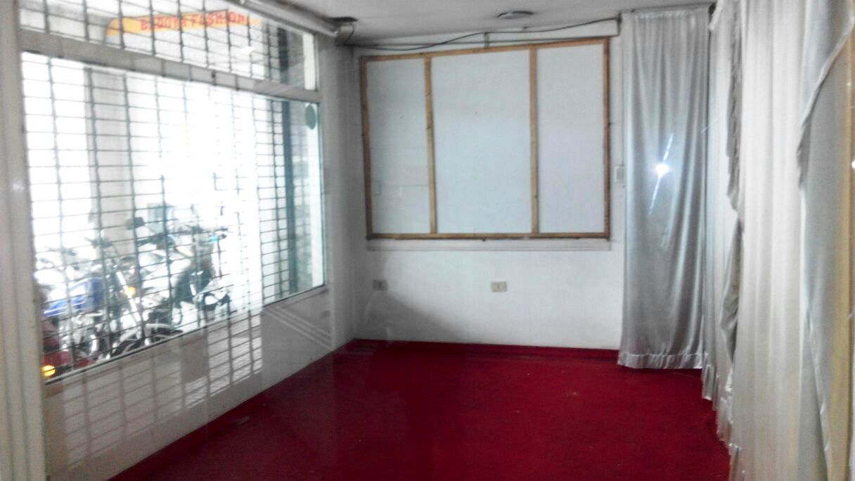 GRAN LOCAL CÉNTRICO EN VENTA - 7