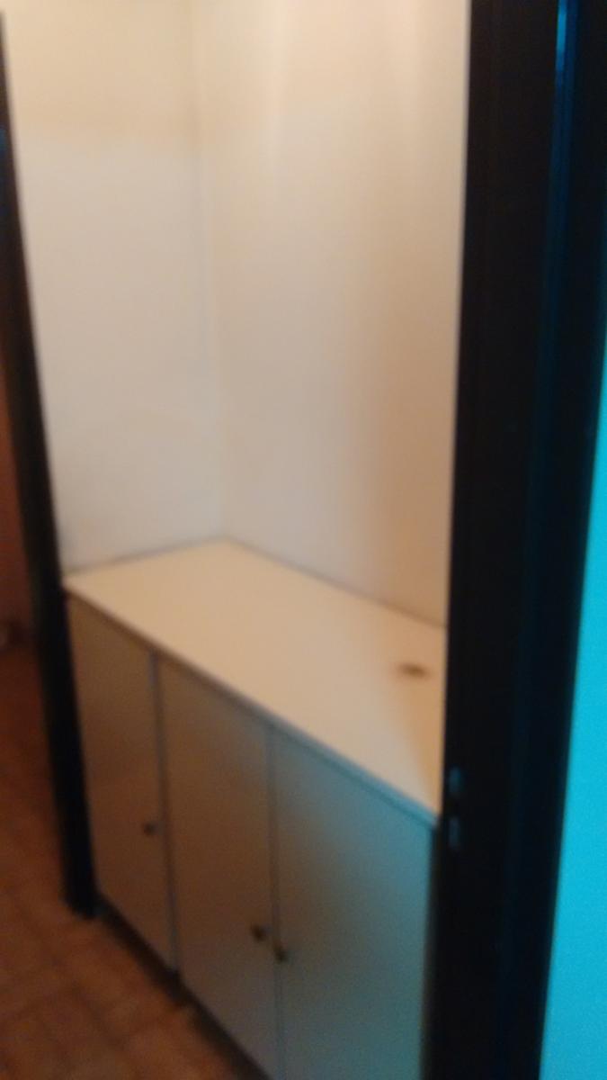 Campana - Oficina en excelente ubicación. En el corazón del centro. Cerca de bancos y comercios. 5to piso al frente. Muy Luminosa - 2