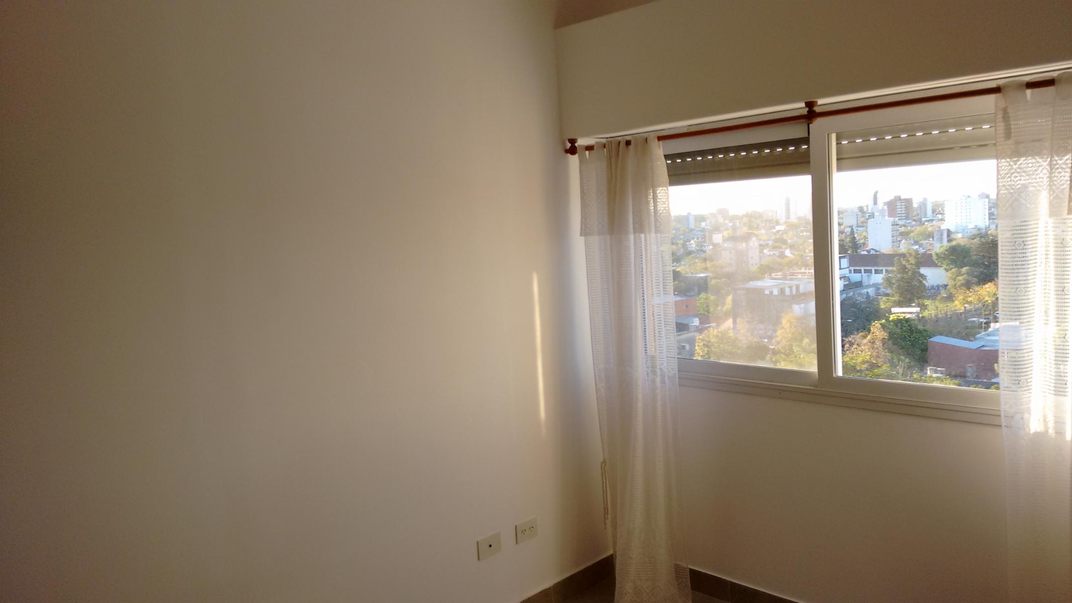Campana - Excelente Departamento Duplex 7 piso. Vista, luz. — foto 9