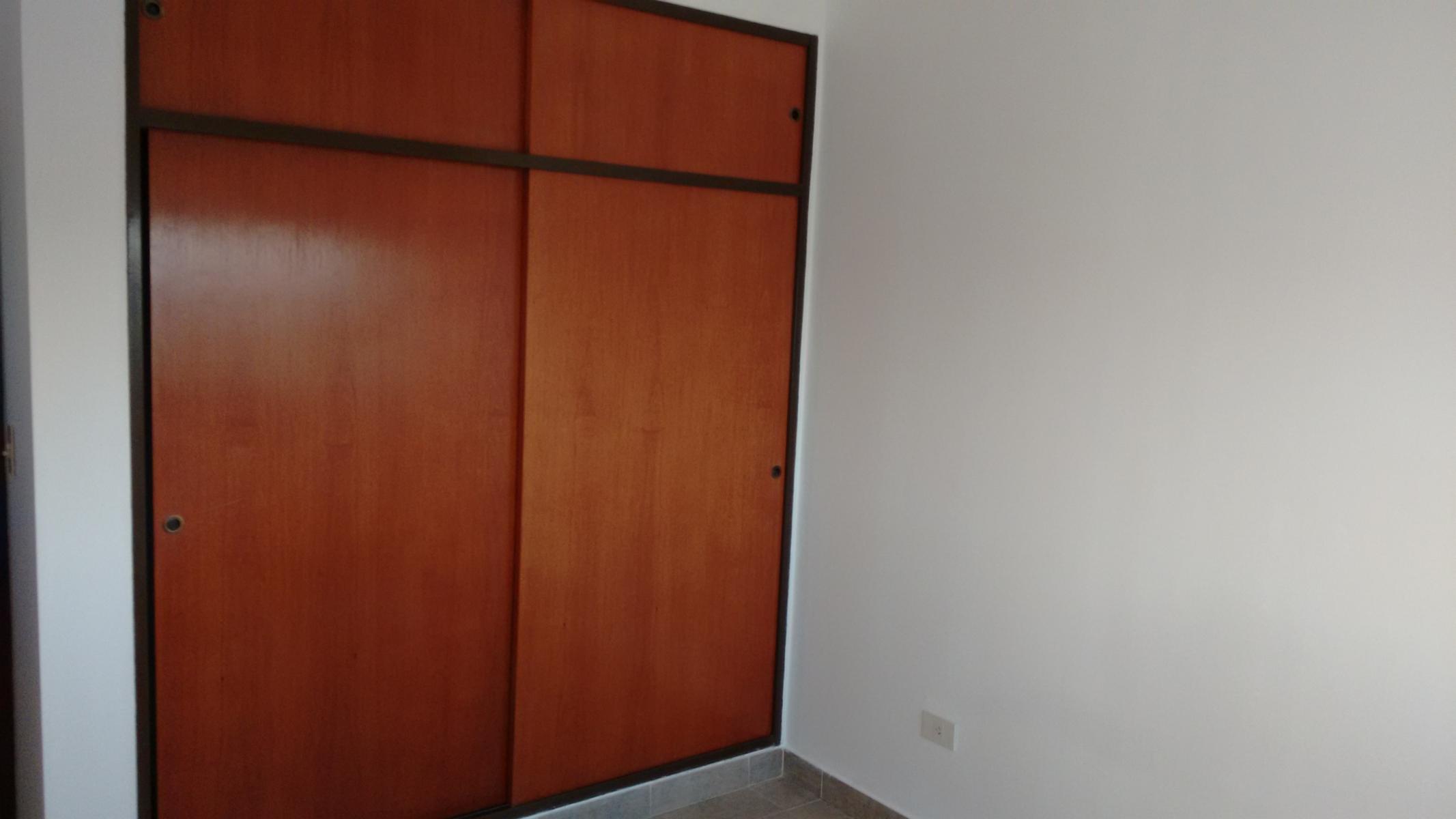 Campana - Excelente Departamento Duplex 7 piso. Vista, luz. — foto 10