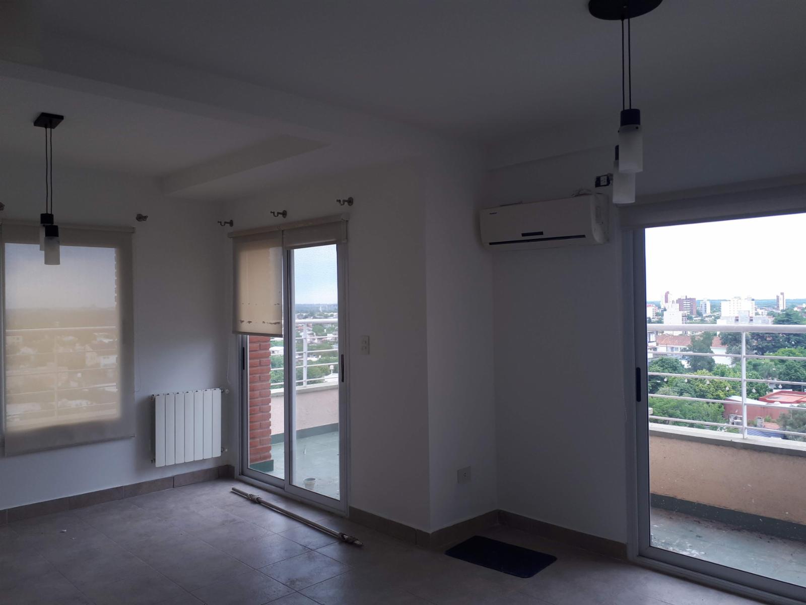 Campana- Espectacular Triplex en altura. Piso 7. Amplios ambientes, Terraza propia con parrilla de 60 mts2 — foto 2