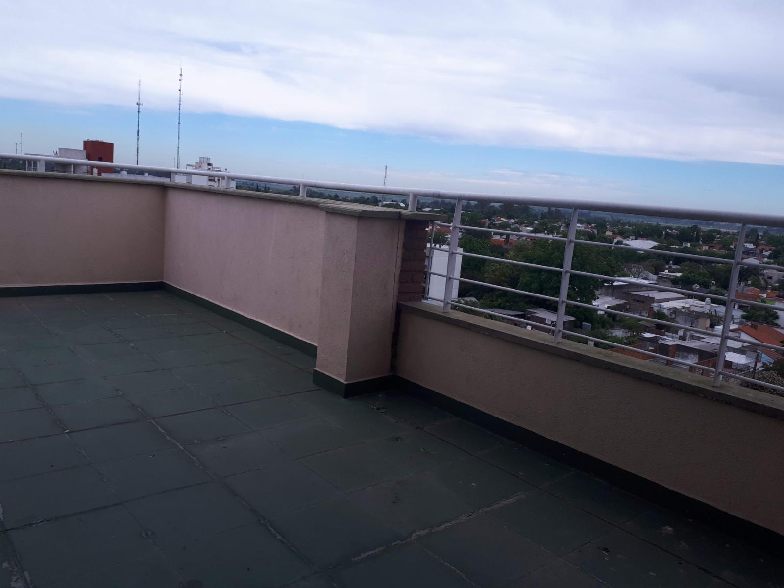 Campana- Espectacular Triplex en altura. Piso 7. Amplios ambientes, Terraza propia con parrilla de 60 mts2 — foto 5