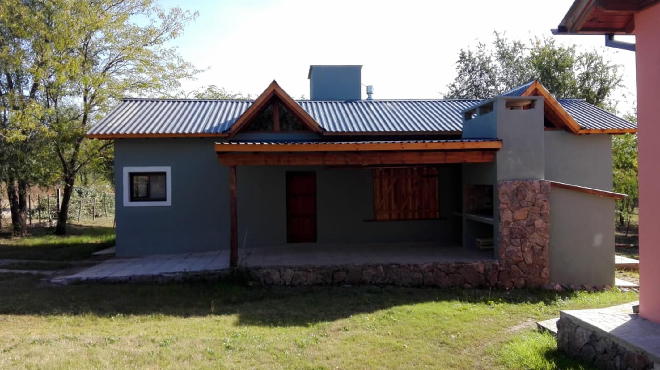 Los Reartes. Complejo de tres hermosas casas con espectacular pileta de 10 mts x 4 mts. a 100 mts del Rio — foto 5