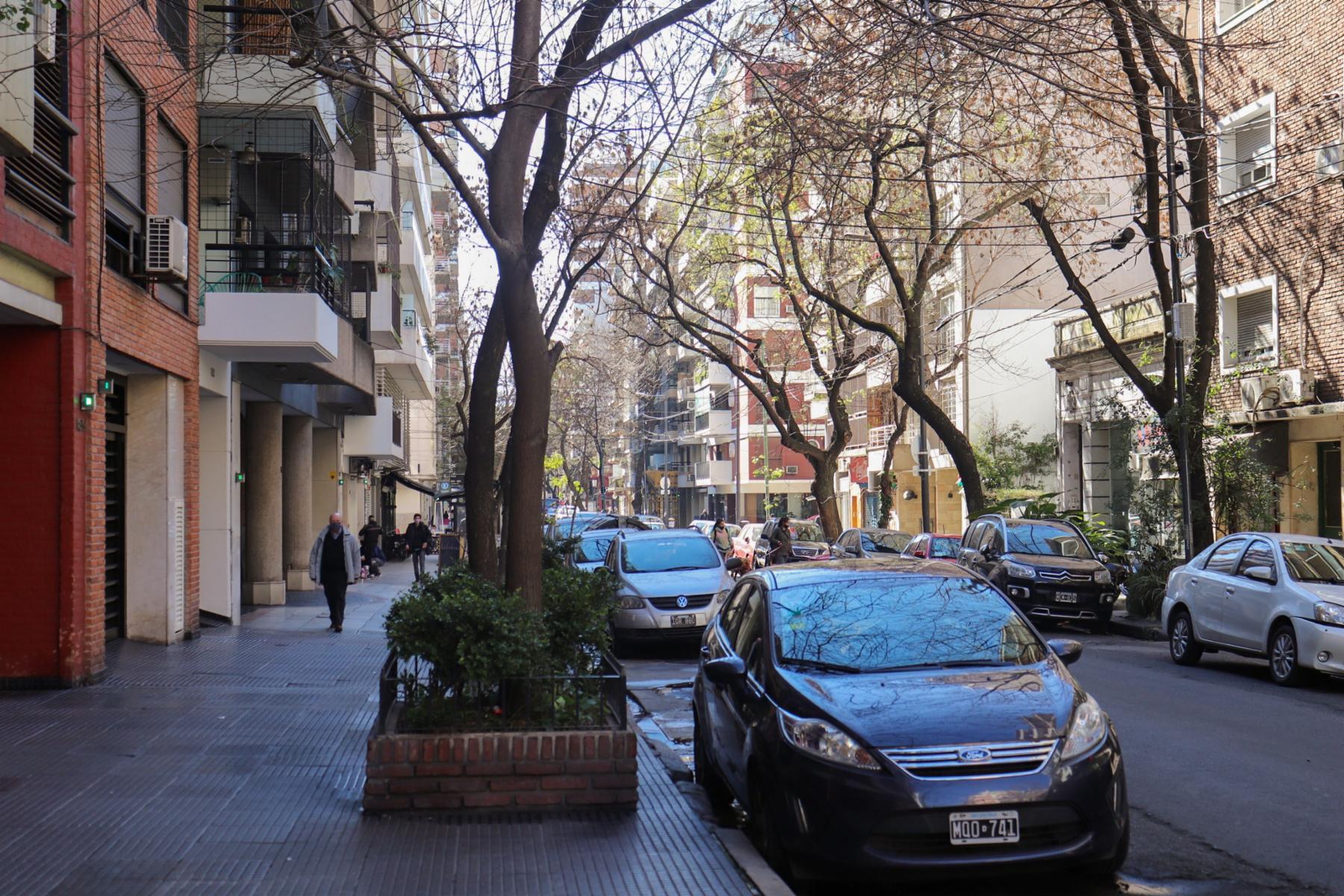 La Imprenta. Tres dormitorios, balcón corrido, amplios ambientes. cochera. baulera
