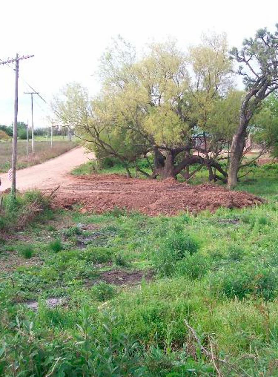 Lote en estratégica esquina. Ubicado a 300 metros de la playa y a 1.500 metros del complejo Termas Balneario San José, Departamento Colón, Entre Ríos. — foto 2