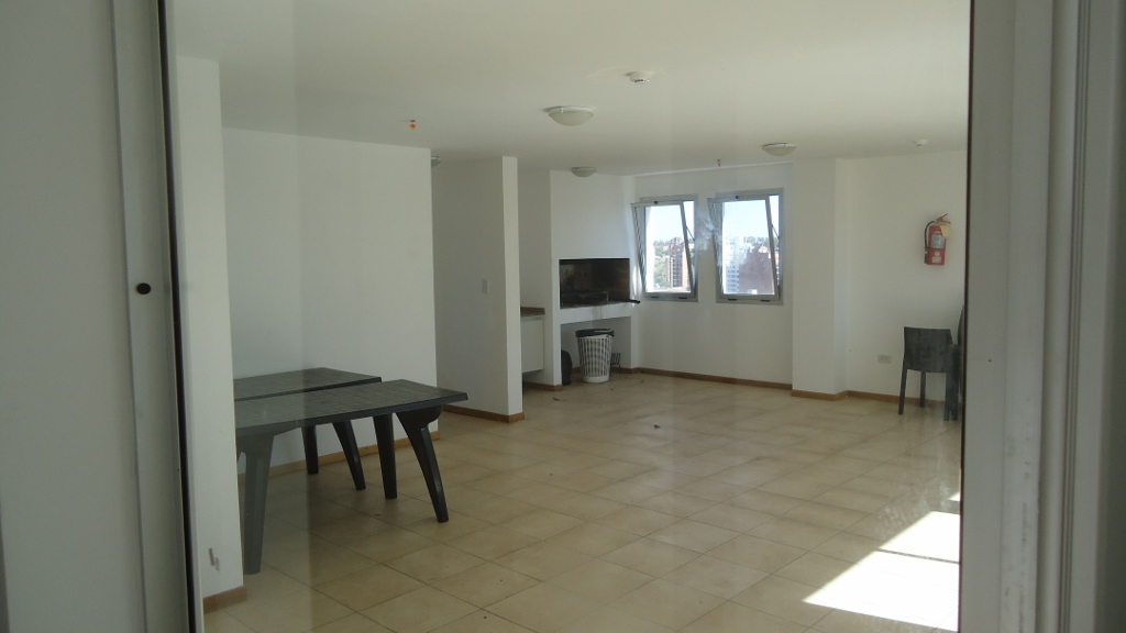 Hermoso depto 1 dorm. Cercano UNC Piso alto vista Cañada — foto 2