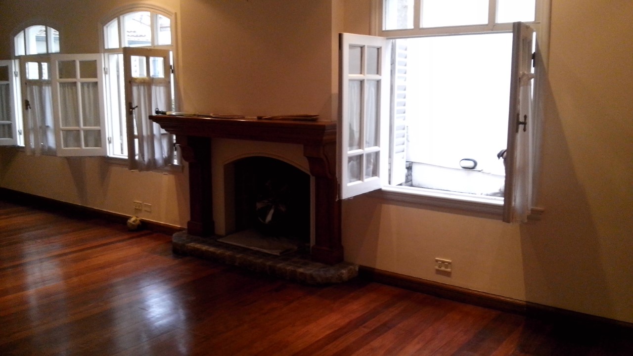 Excelente casa en 2 plantas con quincho y piscina sobre lote de 20x50 mts. en Haedo Chico. Digna de ver. Consulte para visitas y precio. Oportunidad — foto 12