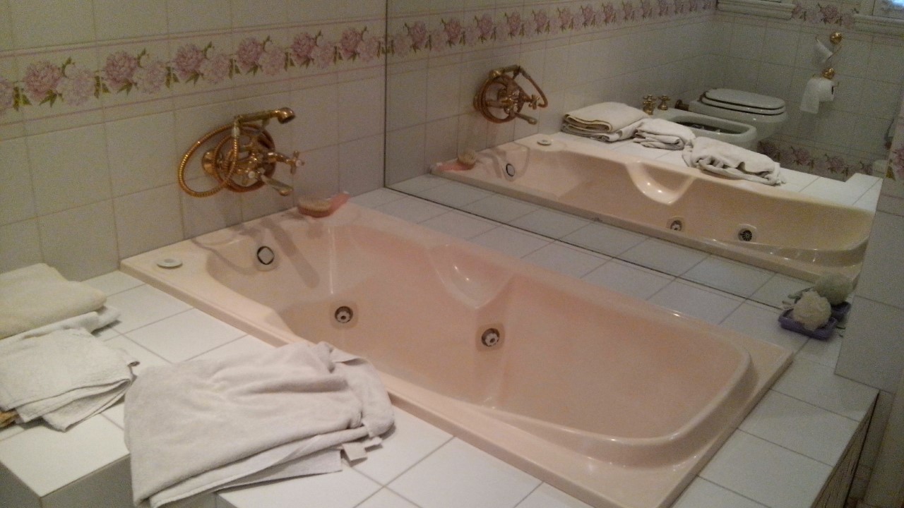 Excelente casa en 2 plantas con quincho y piscina sobre lote de 20x50 mts. en Haedo Chico. Digna de ver. Consulte para visitas y precio. Oportunidad — foto 14