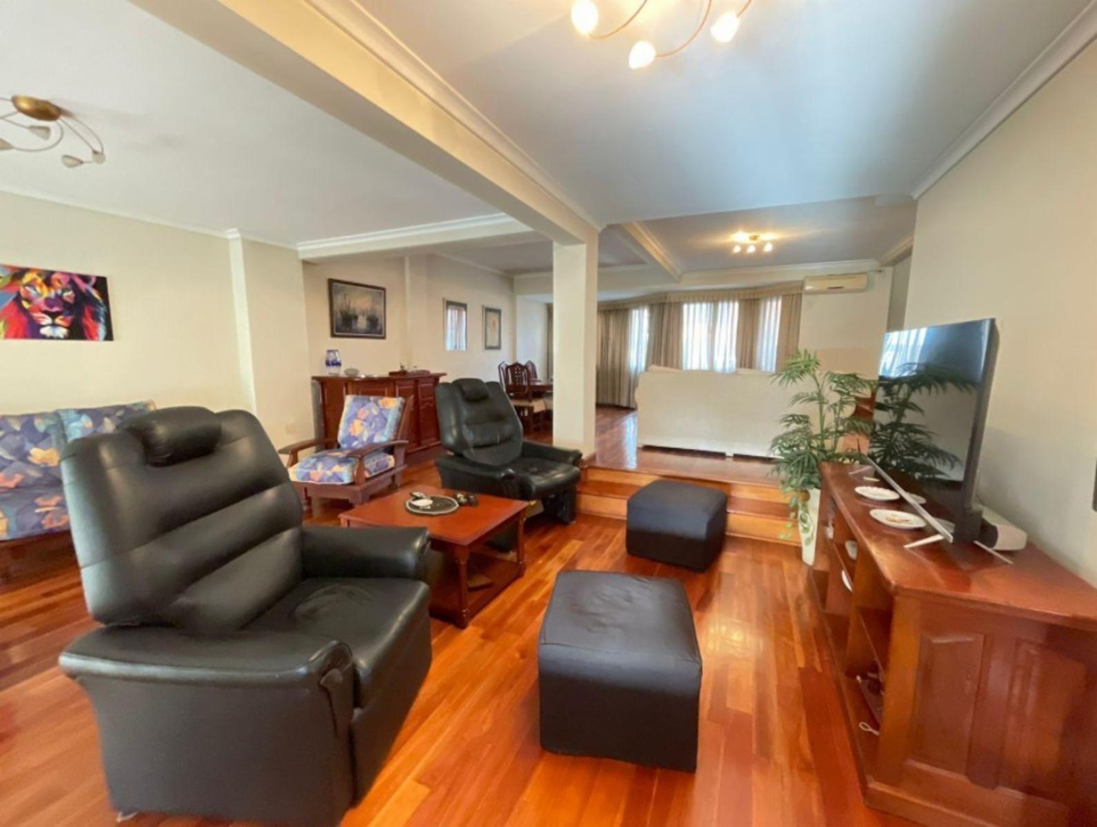 Excelente chalet 6 ambientes en Parque Ayerza, Castelar Norte., Posibilidad de permuta menor valor . Consulte. — foto 5