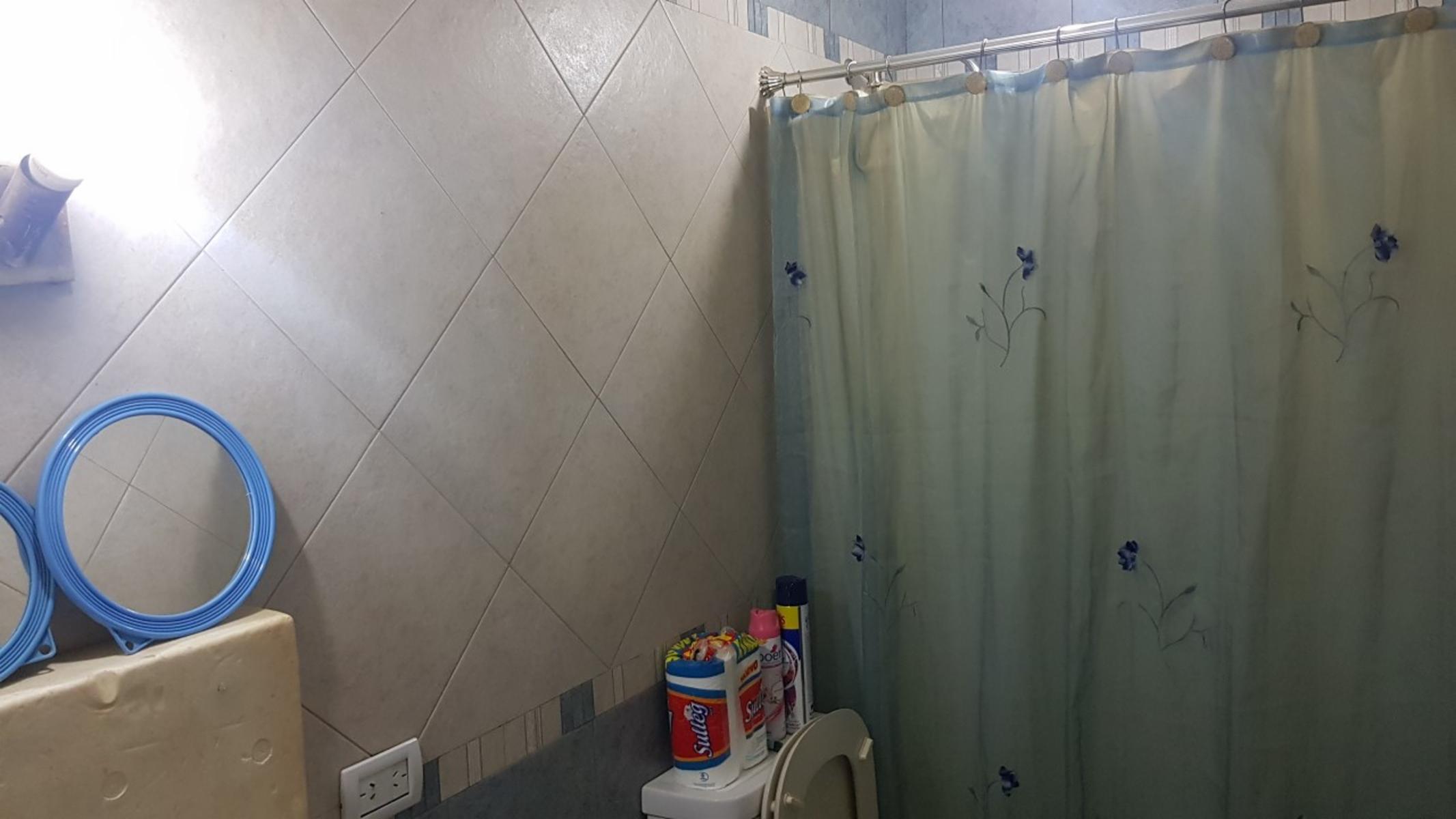 Departamento de 4 ambientes muy amplios con baulera en complejo con parque. Consulte — foto 2