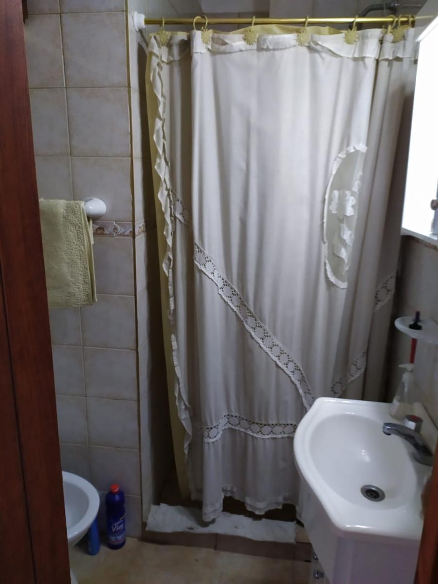 Excelente depto. 2 ambientes en Santa Teresita, Costa Atlántica, zona céntrica, con 2 cocheras y capacidad para 6 personas, totalmente amueblado. — foto 2
