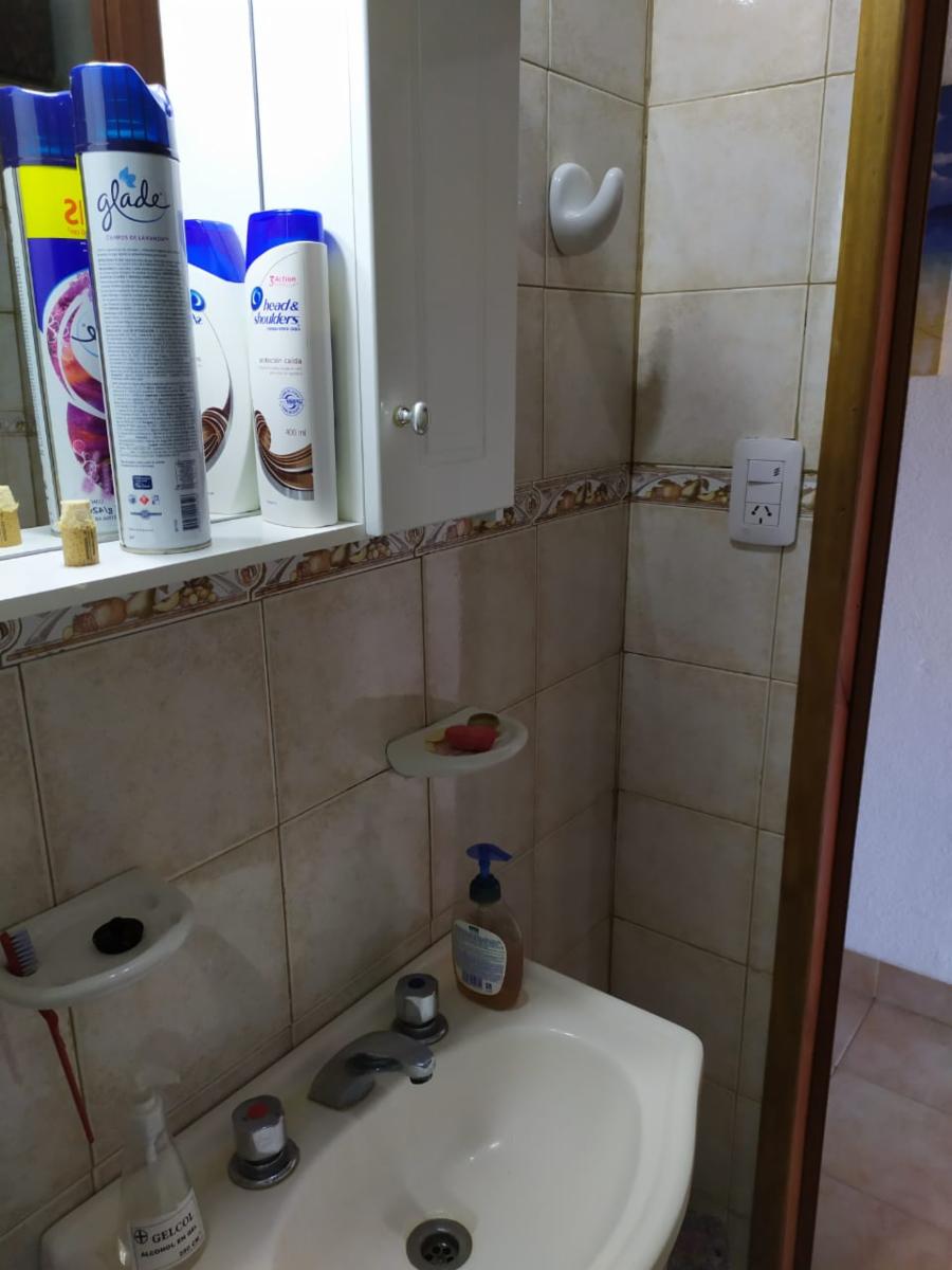 Excelente depto. 2 ambientes en Santa Teresita, Costa Atlántica, zona céntrica, con 2 cocheras y capacidad para 6 personas, totalmente amueblado. — foto 6