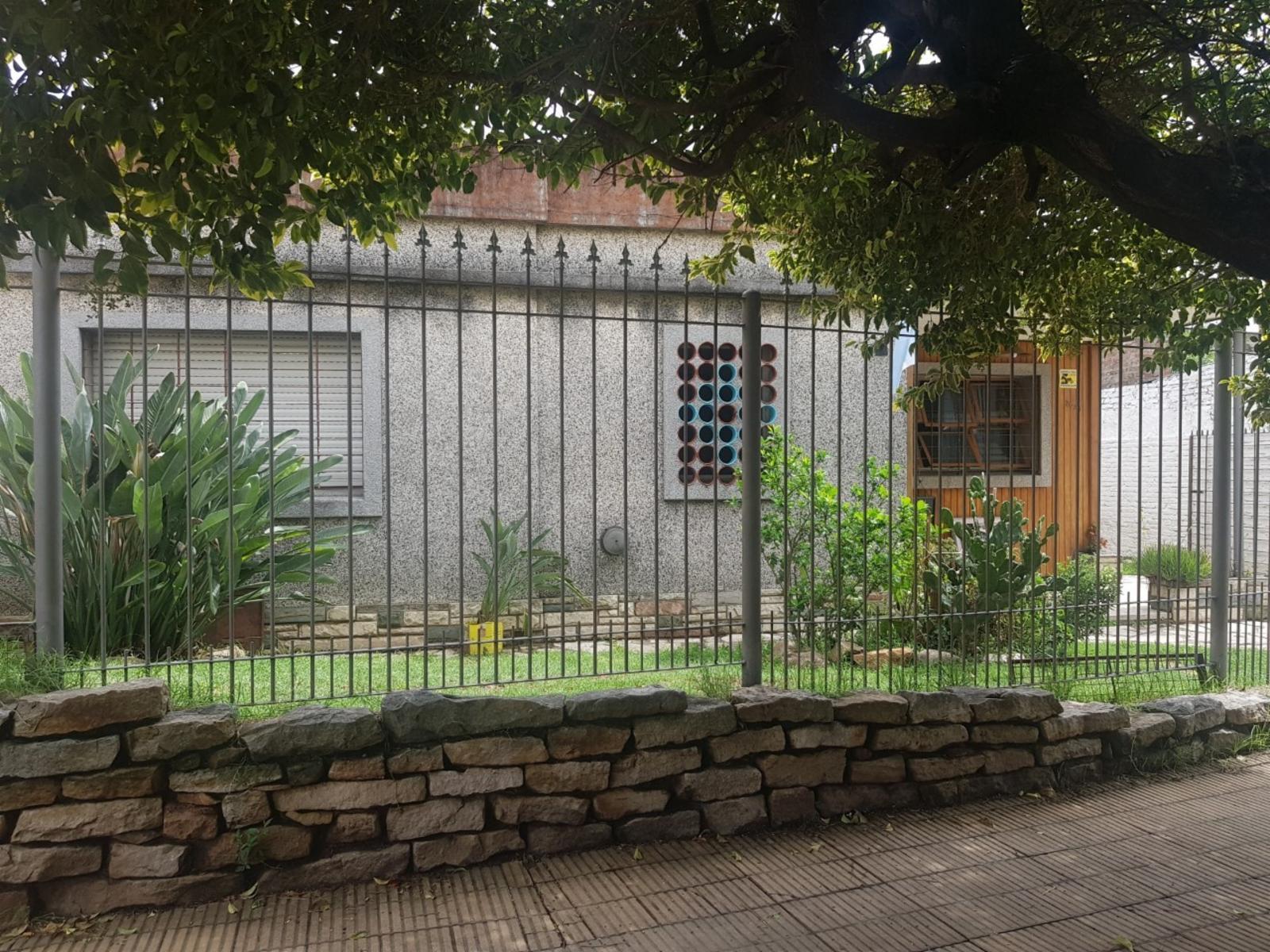 Oportunidad. Nuevo Valor. Excelente Casa en 2 plantas de 3 dormitorios, con patio, garaje. EXCELENYE OPORTUNIDAD. CONSULTE