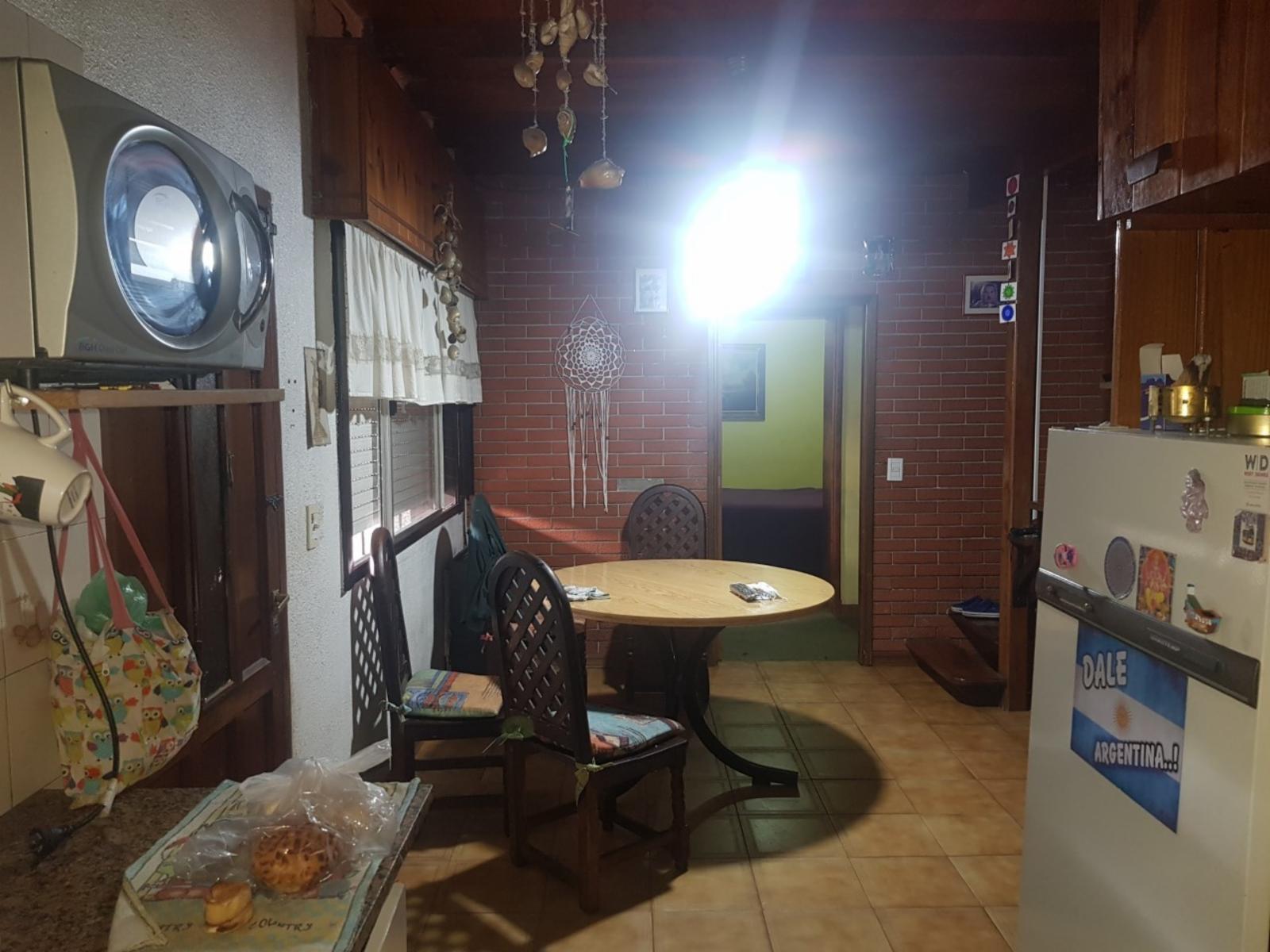 Oportunidad. Nuevo Valor. Excelente Casa en 2 plantas de 3 dormitorios, con patio, garaje. EXCELENYE OPORTUNIDAD. CONSULTE — foto 4