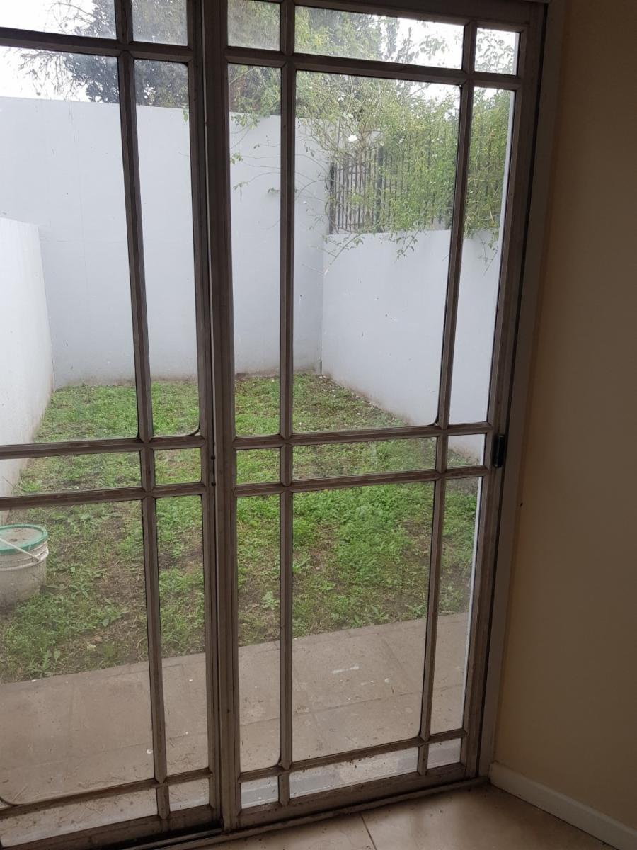 Excelentes 2 Dúplex a estrenar en Haedo Norte, con 2 dormitorios y un amplio play room, 1 baño completo y un Toilette ,patio, lavadero , jardín y cochera .Consulte. — foto 12