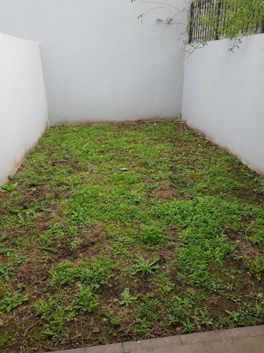 Excelentes 2 Dúplex a estrenar en Haedo Norte, con 2 dormitorios y un amplio play room, 1 baño completo y un Toilette ,patio, lavadero , jardín y cochera .Consulte. — foto 13