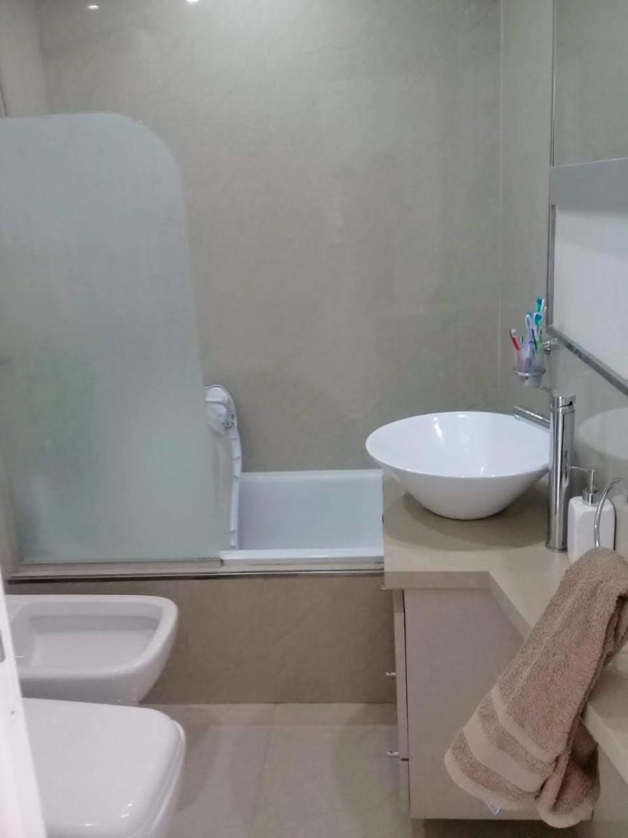 Excelente 3 ambientes con cochera, detalles de calidad y edificio con amenities. Consulte — foto 8