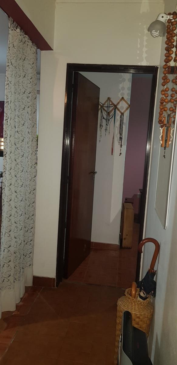 Departamento de 3 ambientes en Moron Sur, dentro de barrio cerrado con parque, con 2 amplios dormitorios con vista al parque y amplio living , cocina, lavadero integrada, baño completo. Oportunidad — foto 4