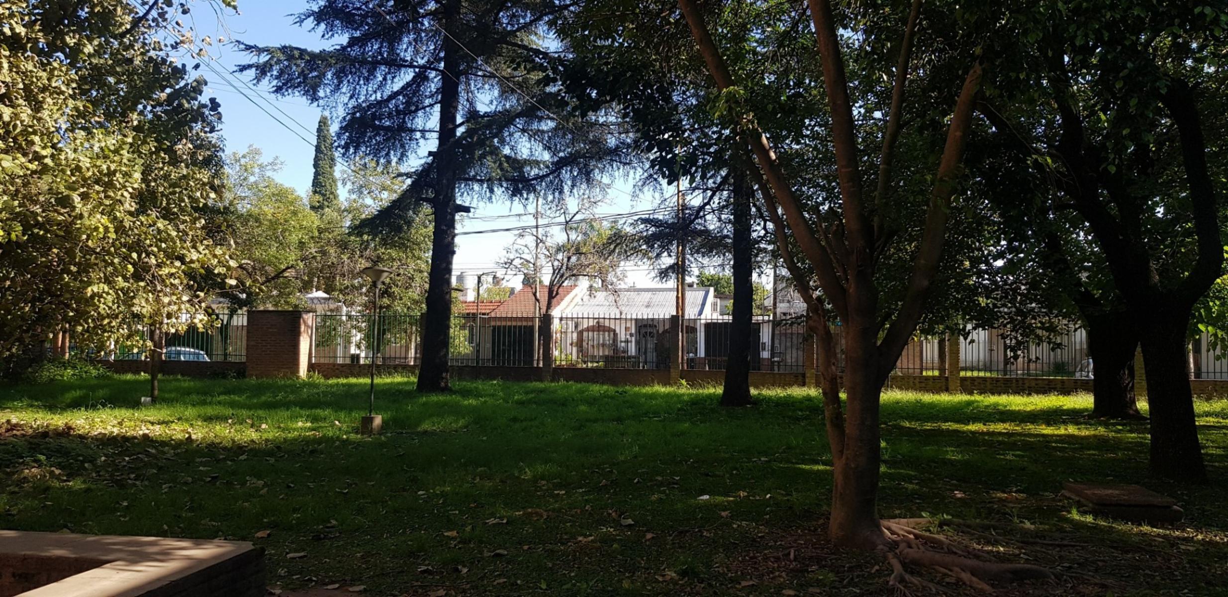 Departamento de 3 ambientes en Moron Sur, dentro de barrio cerrado con parque, con 2 amplios dormitorios con vista al parque y amplio living , cocina, lavadero integrada, baño completo. Oportunidad — foto 8