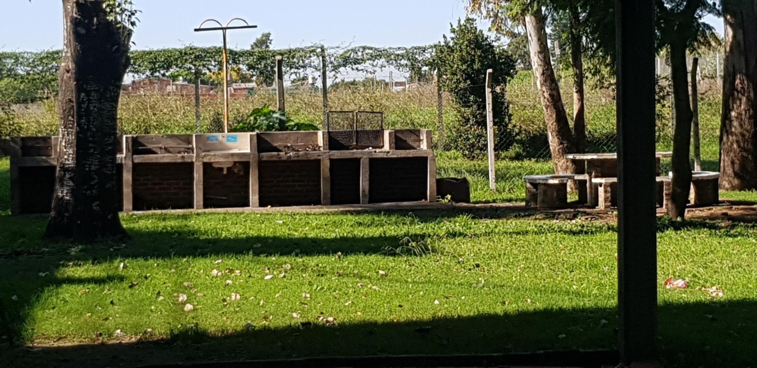 Departamento de 3 ambientes en Moron Sur, dentro de barrio cerrado con parque, con 2 amplios dormitorios con vista al parque y amplio living , cocina, lavadero integrada, baño completo. Oportunidad — foto 13