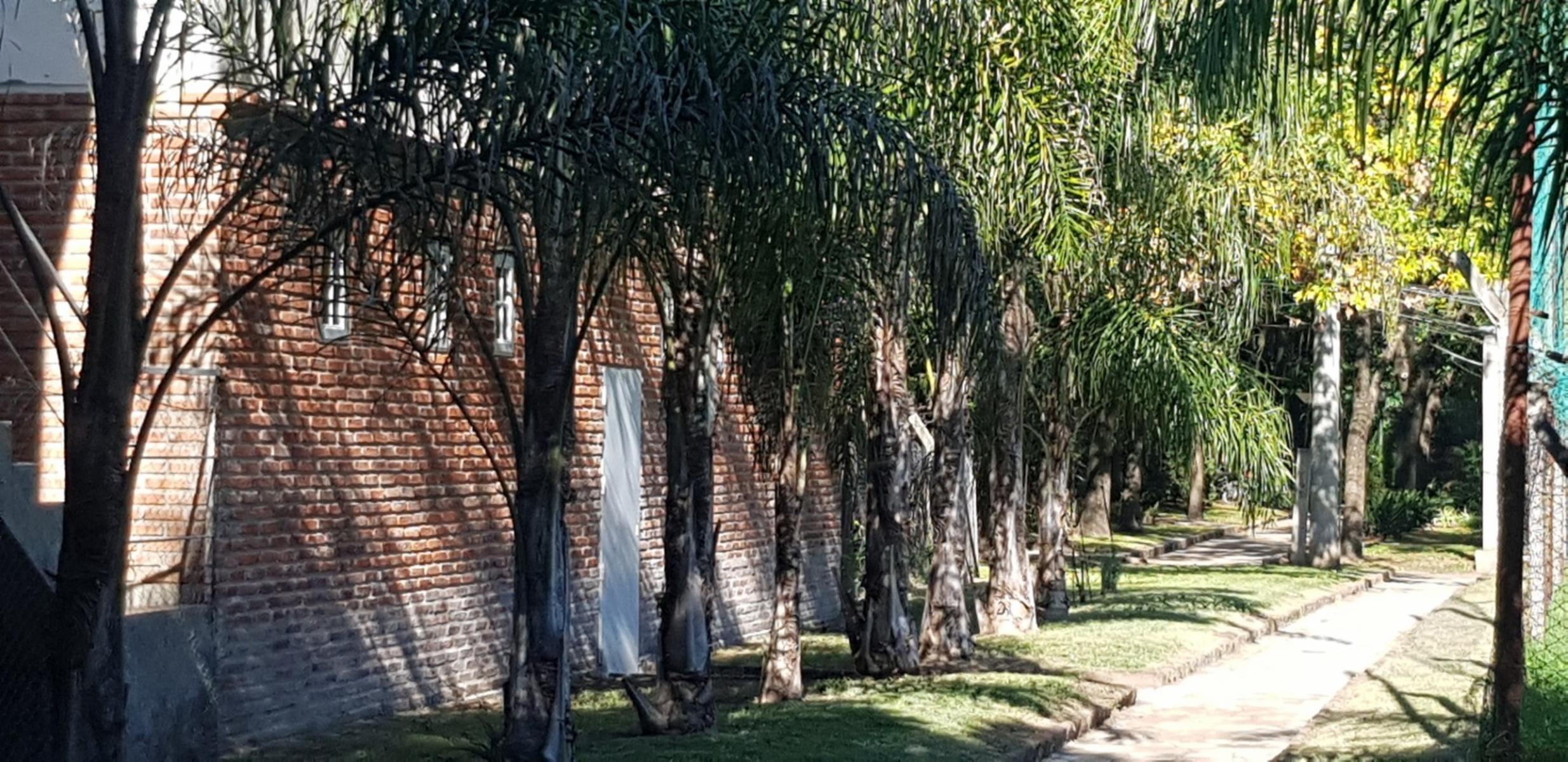 Departamento de 3 ambientes en Moron Sur, dentro de barrio cerrado con parque, con 2 amplios dormitorios con vista al parque y amplio living , cocina, lavadero integrada, baño completo. Oportunidad — foto 14