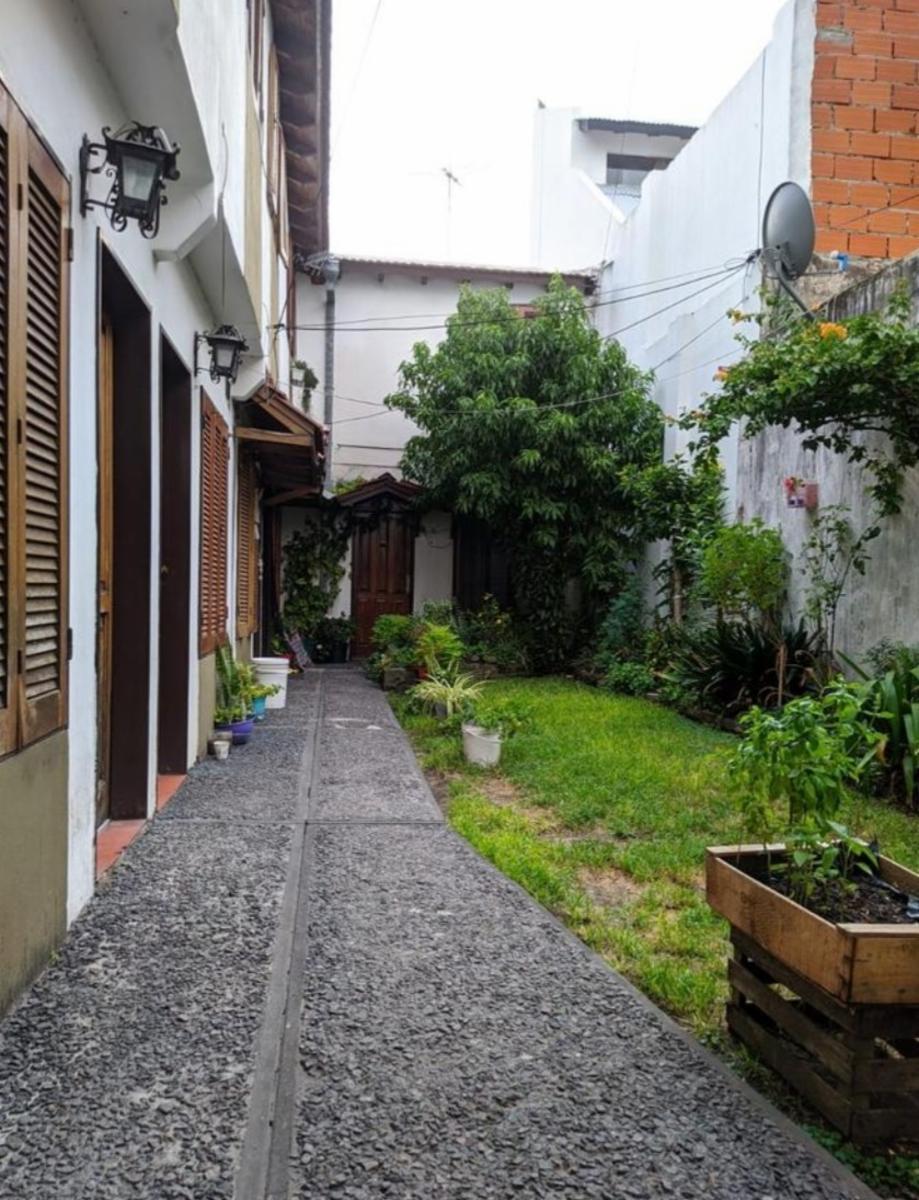 Oportunidad. Depto 2 ambientes en zona comercial de calle Arieta en PB, con jardin al frente.. Amplio living comedor y planta superior dormitorio y lavadero. Oportunidad — foto 12