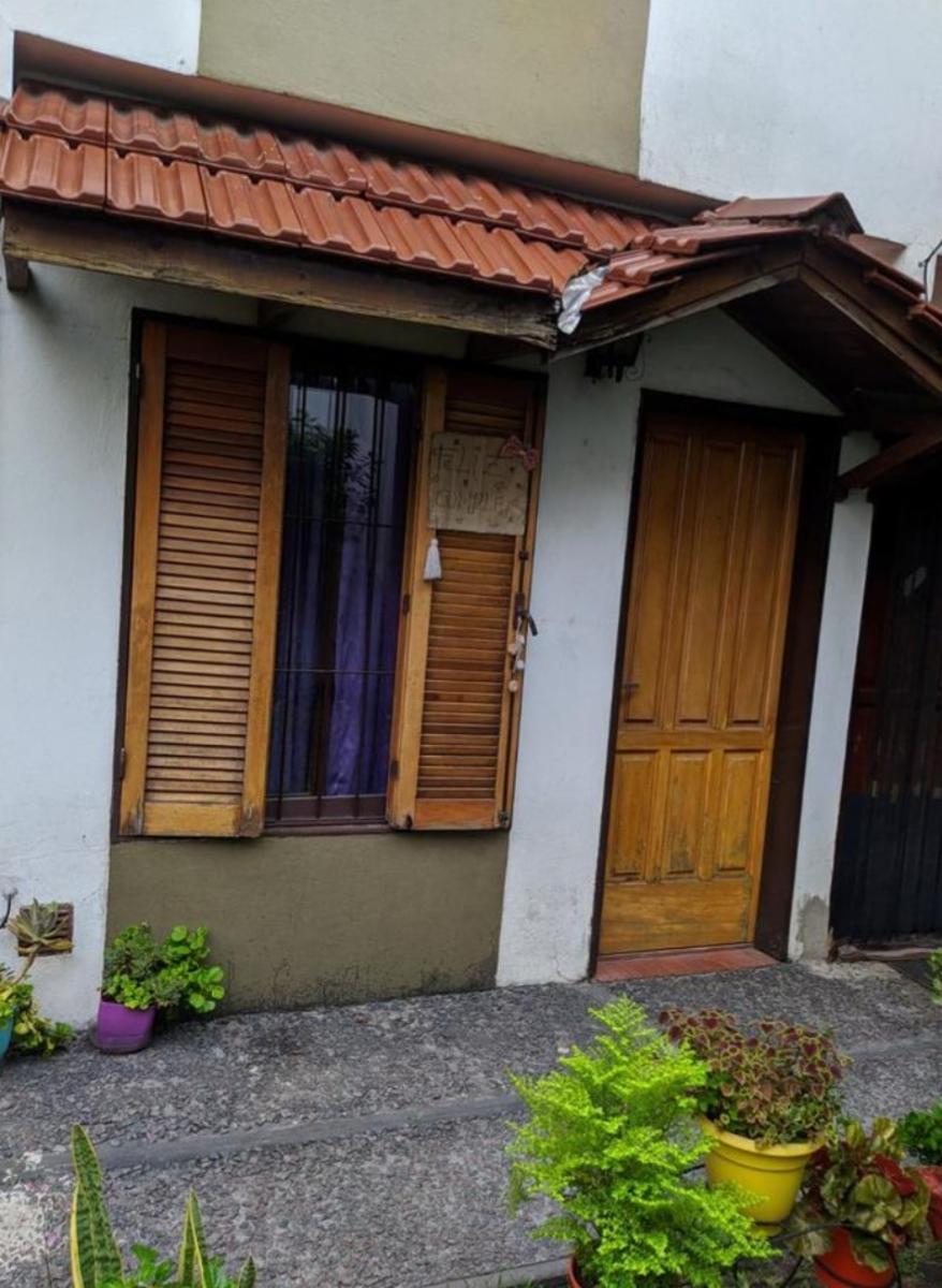 Oportunidad. Depto 2 ambientes en zona comercial de calle Arieta en PB, con jardin al frente.. Amplio living comedor y planta superior dormitorio y lavadero. Oportunidad — foto 14