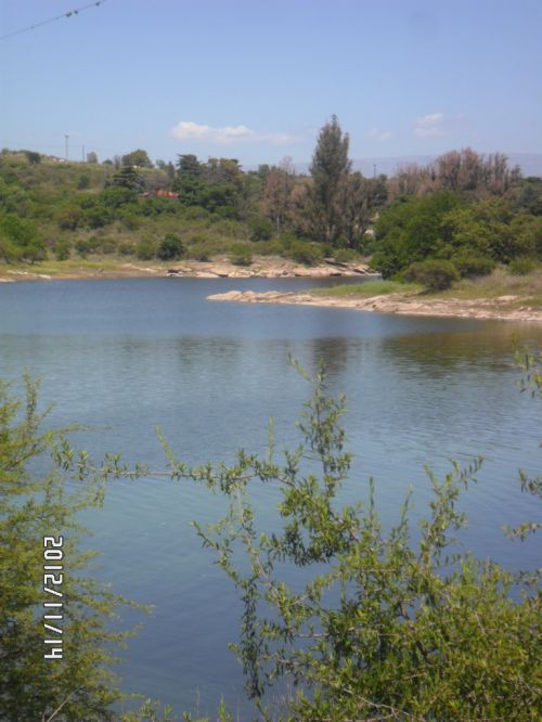 N°ref: 328 -HERMOSA CABAÑA DE TRONCO TRATADO EN B.MASSE C/VISTA AL LAGO Y RIO LAS MOJARRAS — foto 6