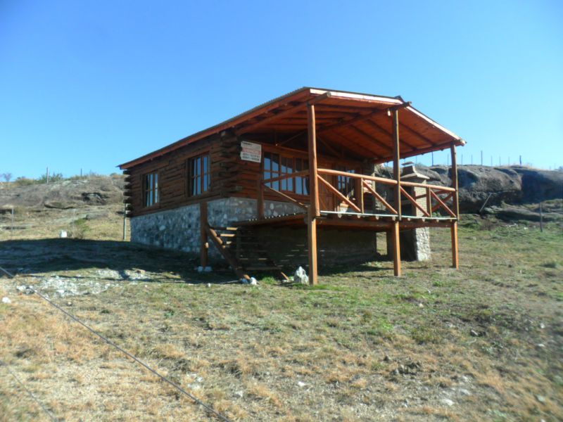N°ref: 328 -HERMOSA CABAÑA DE TRONCO TRATADO EN B.MASSE C/VISTA AL LAGO Y RIO LAS MOJARRAS — foto 7