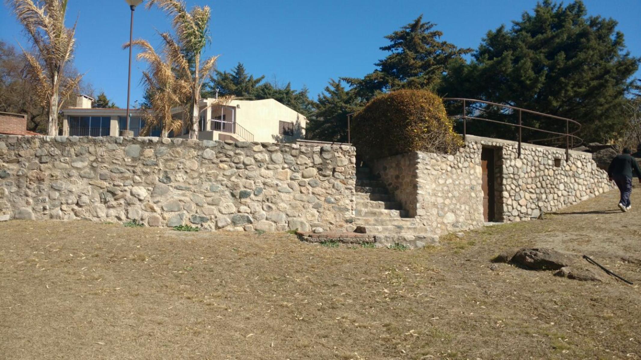 Nºref :820 -Increíble Propiedad en siquiman con terreno de 7000m2 con salida al al rio y vista al lago — foto 3